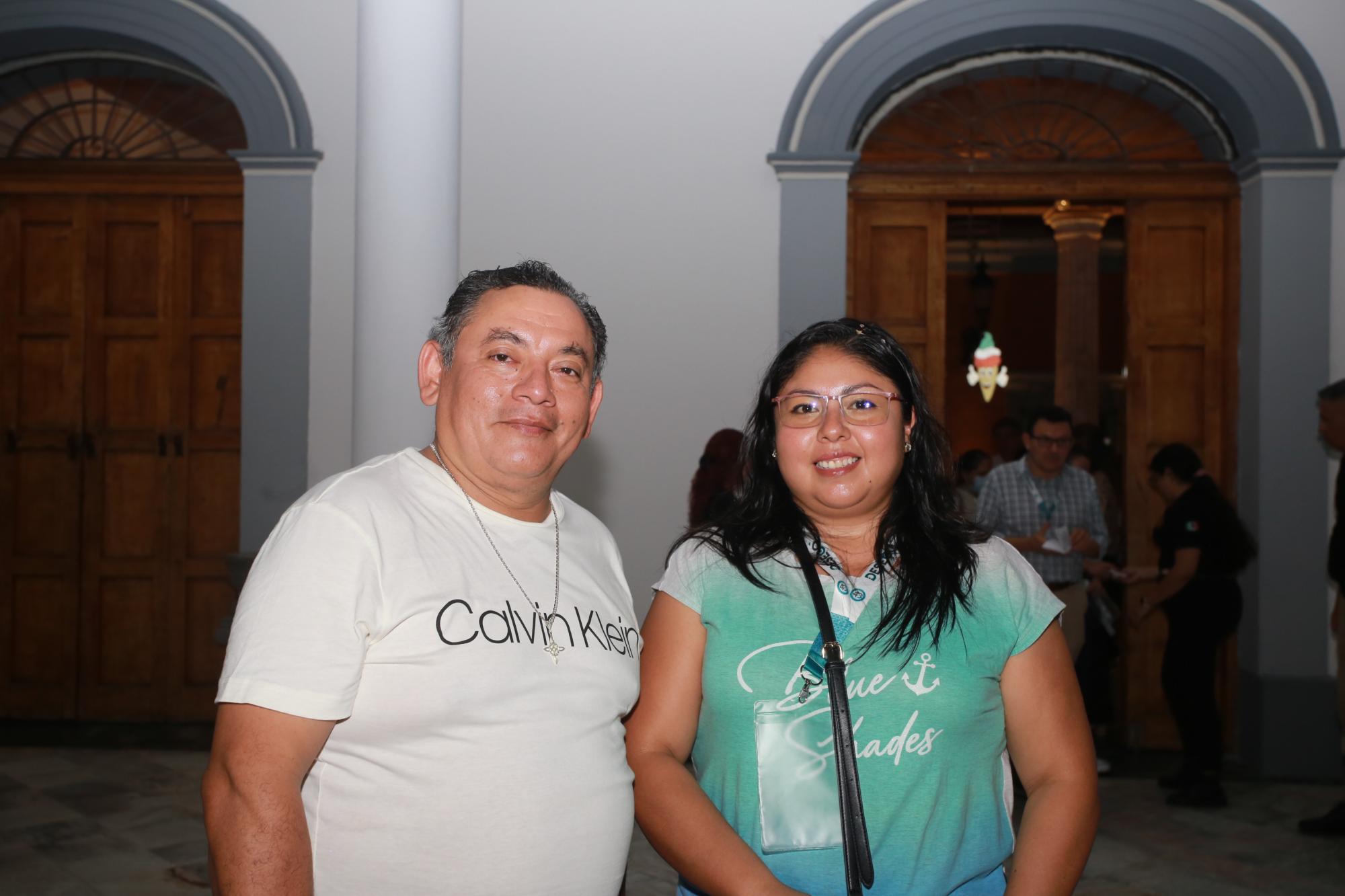 $!Armando Rojas y Denisse Pérez.