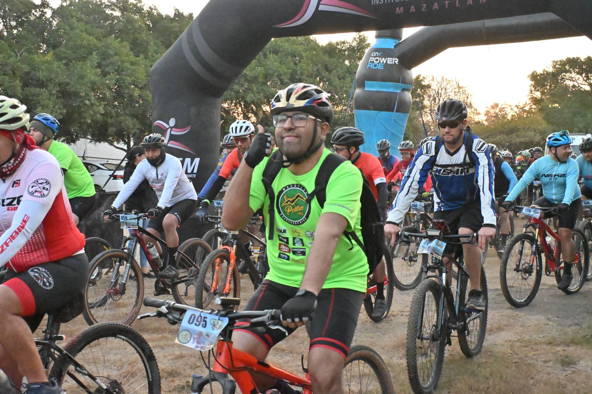 $!Toman más de 200 ciclistas el Cuarto Reto Polillas MTB Mazatlán