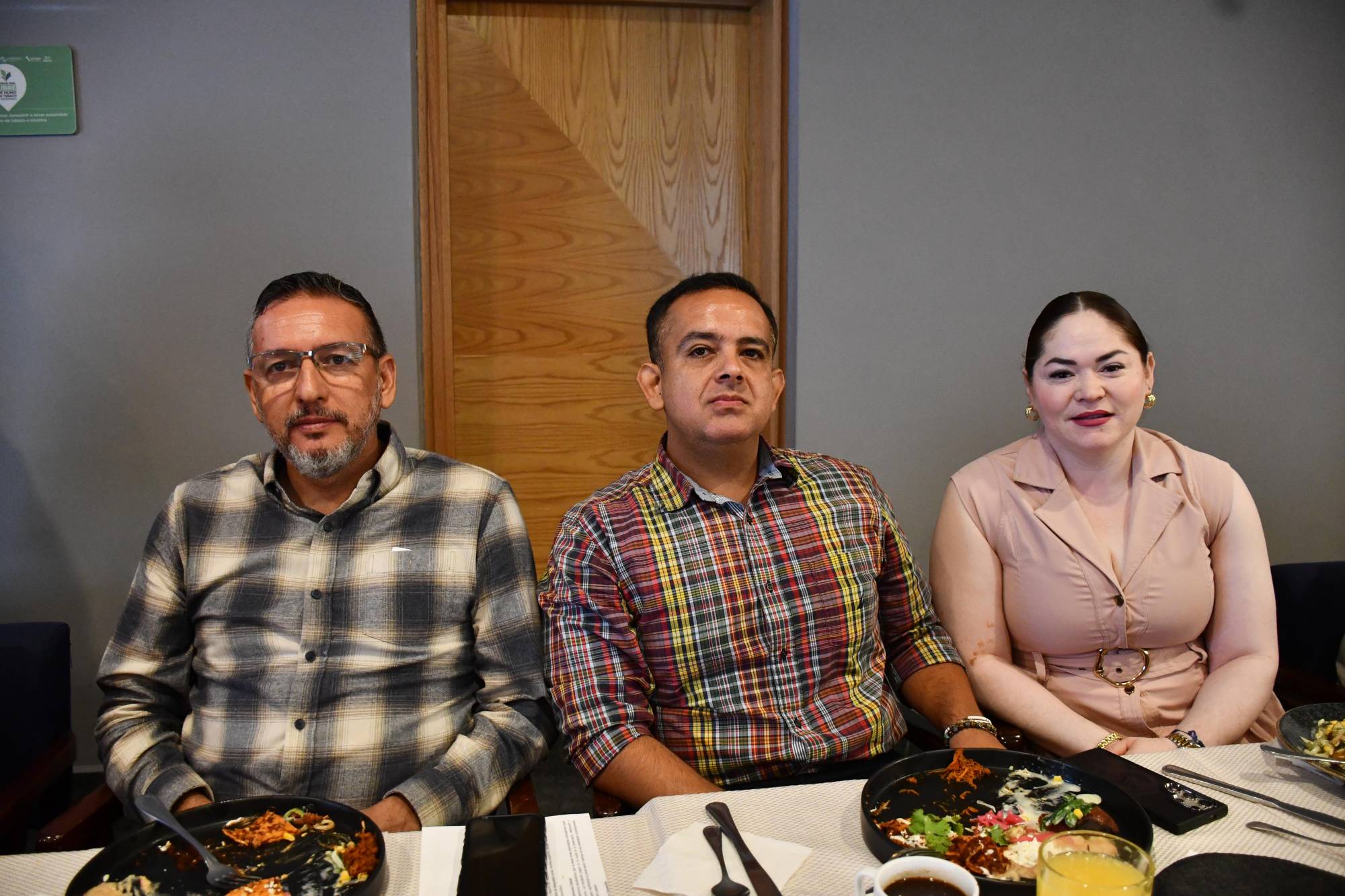 $!Oscar Camacho, Francisco Morgan e Imelda Arenas.