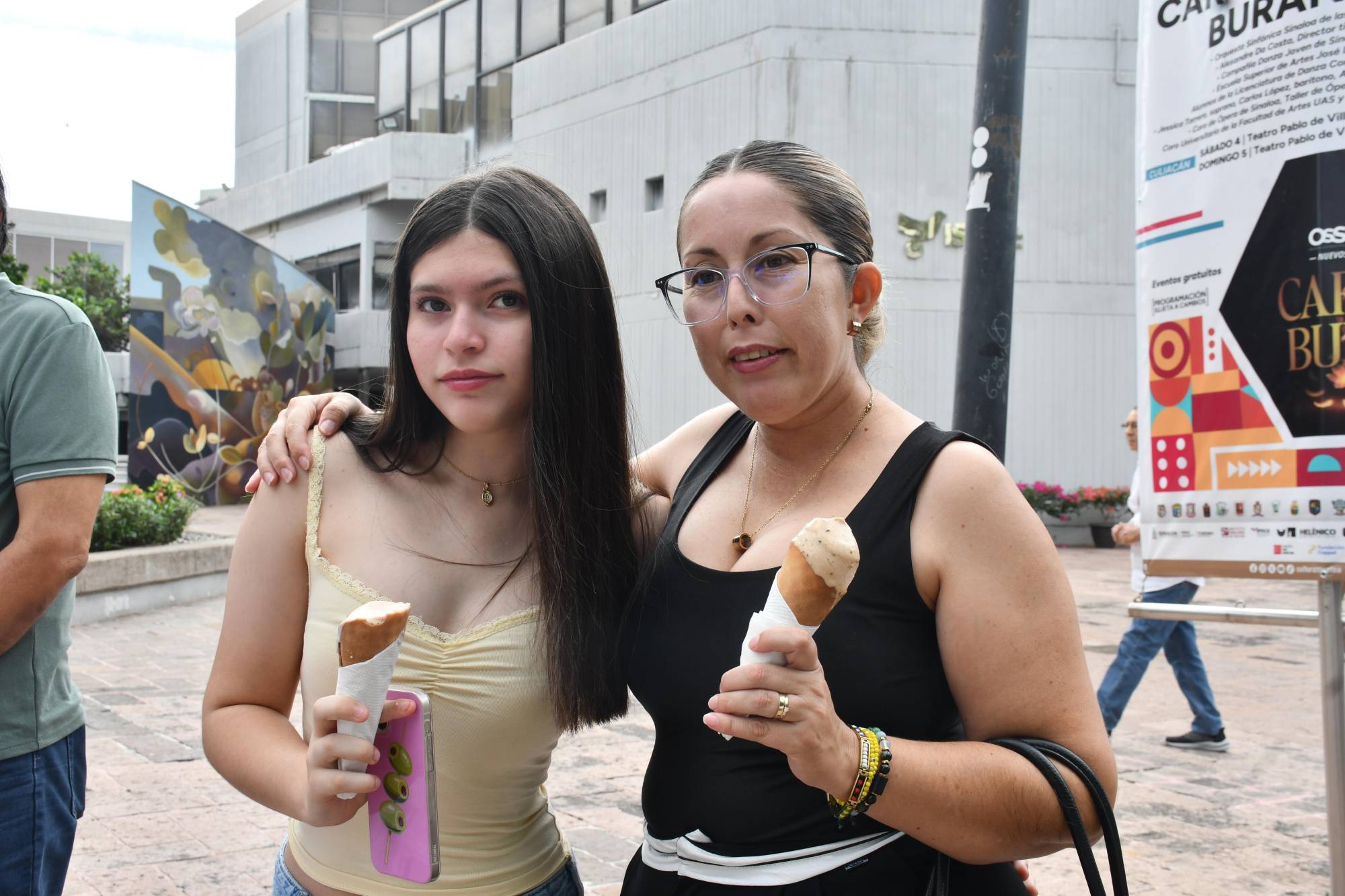 $!Valentina Paredes y Sugey Payán.