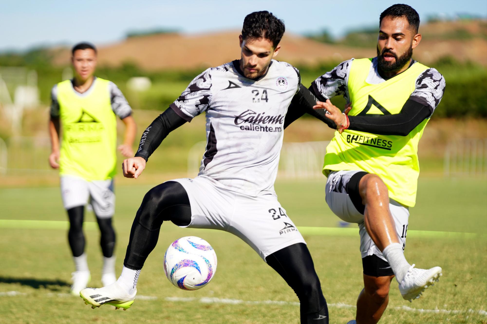 $!Mazatlán FC se mantiene en buena forma física para su encuentro de Play-In