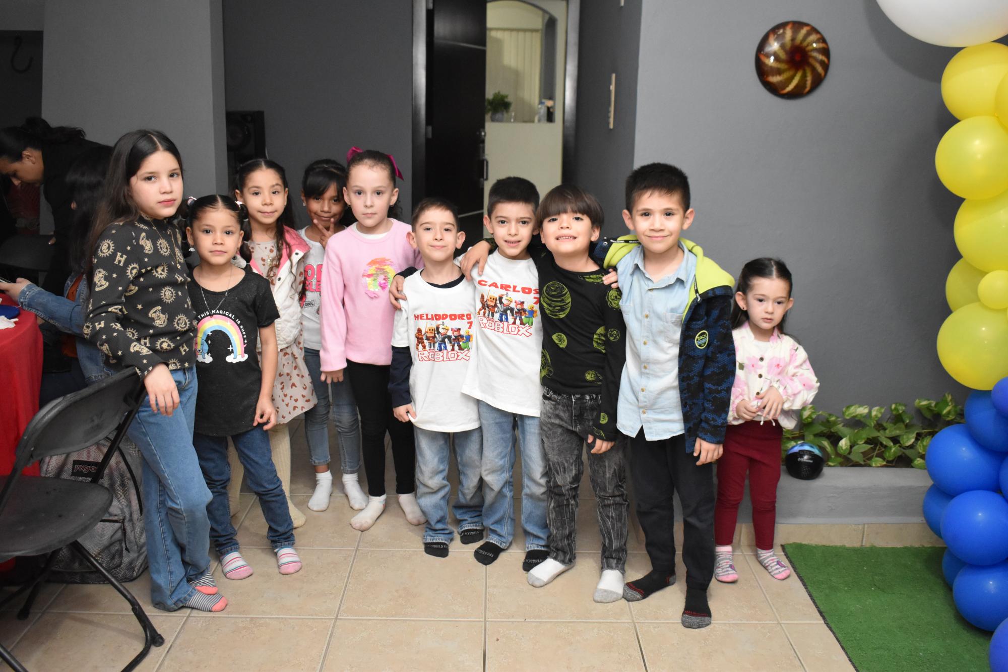 $!Los cuates estuvieron felices divirtiéndose con sus invitados.