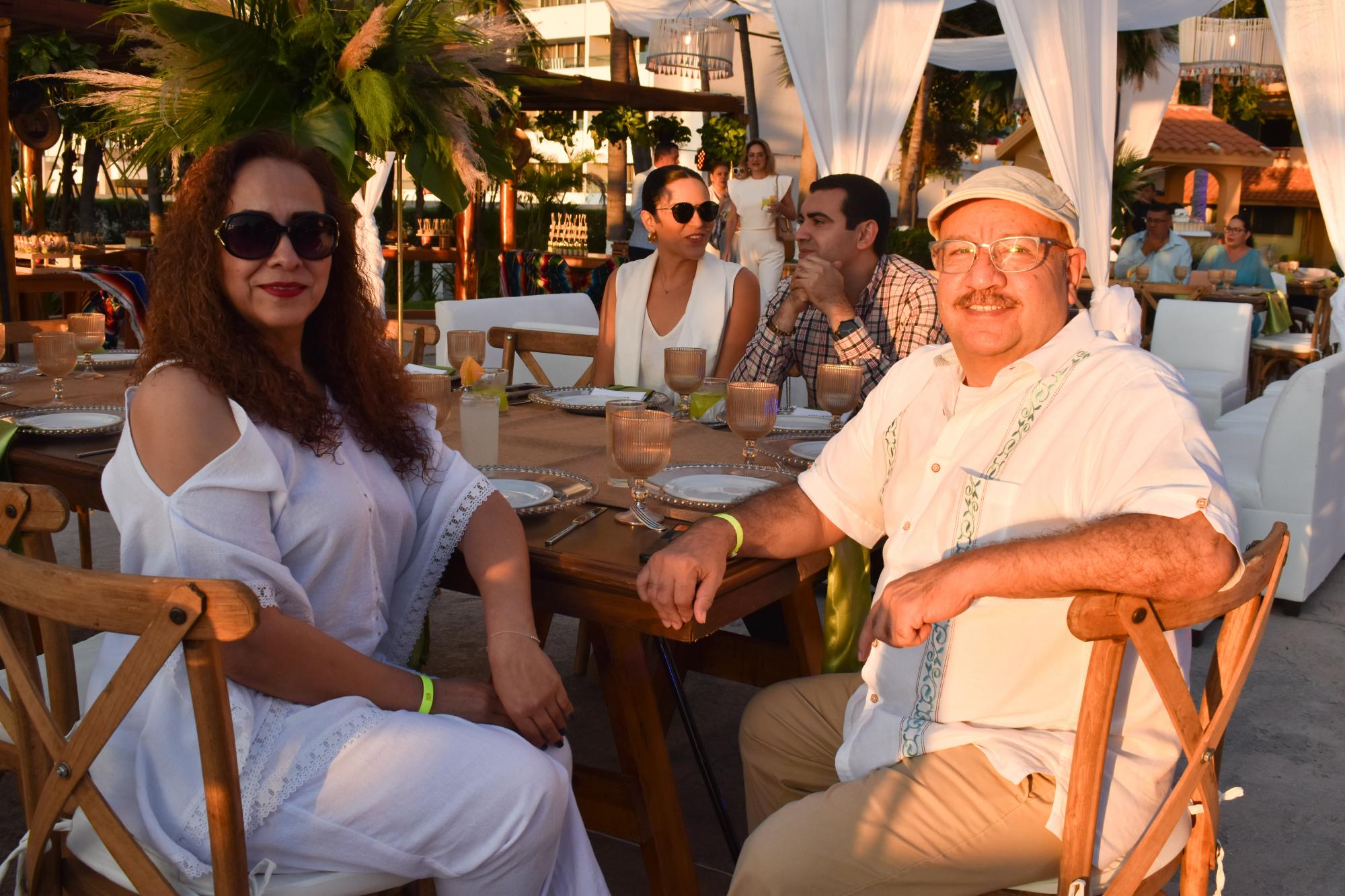 $!Jaqueline Morales Beltrán y Armando Romero.