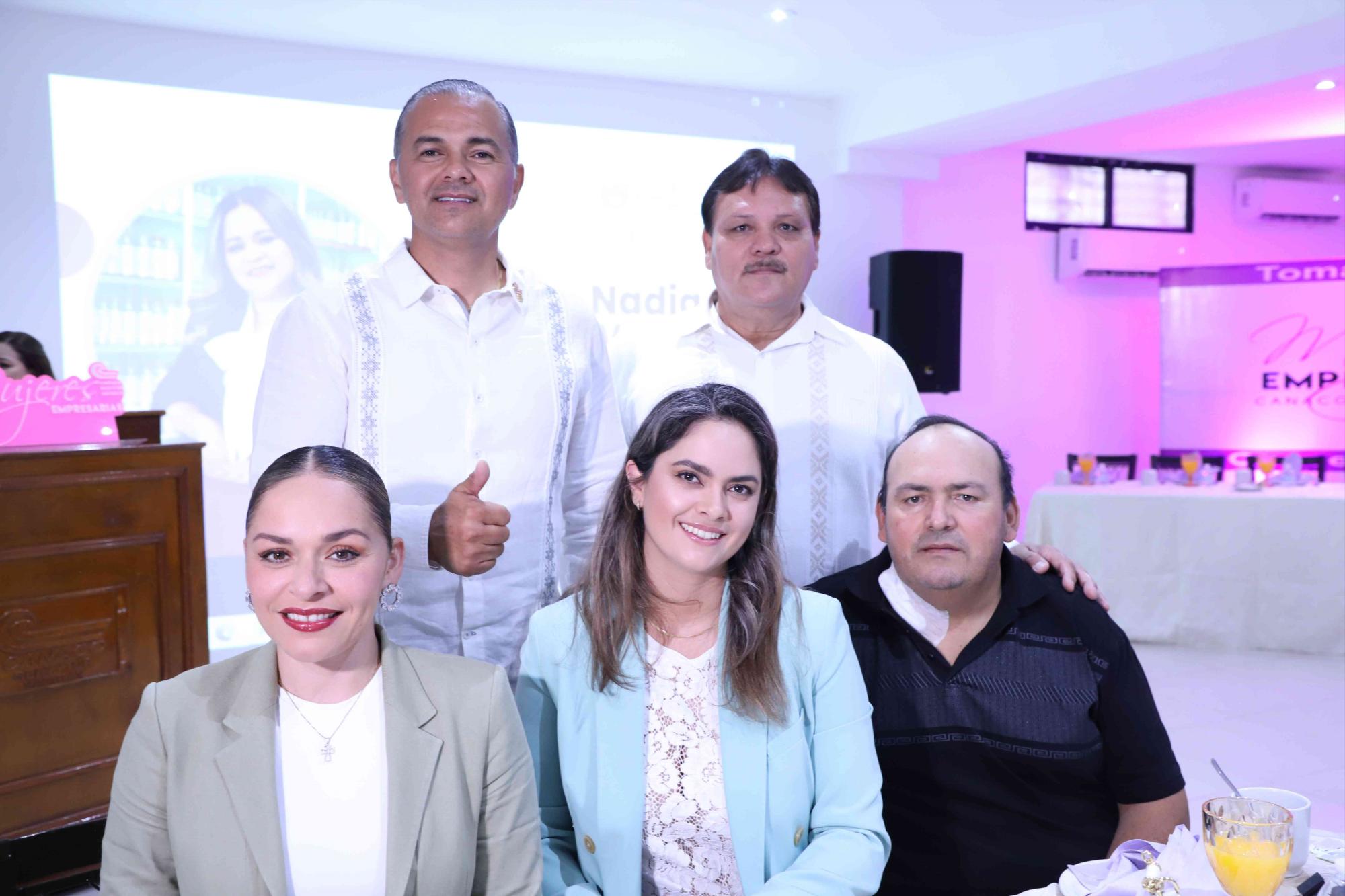 $!Juan Manuel Félix, Jesús Sandoval, Ceci Osuna, Yaniri García y Alejandro Morán.
