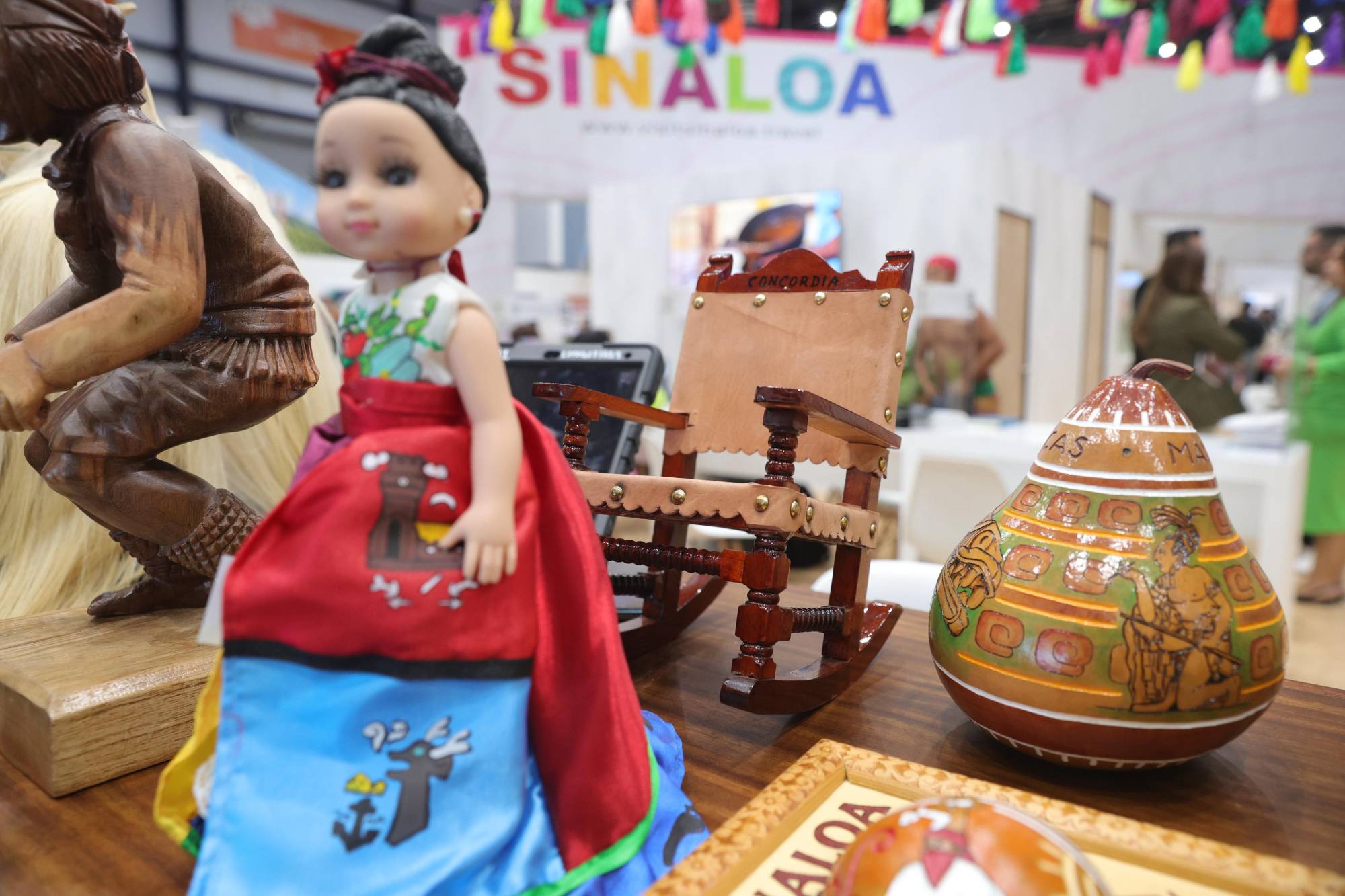 $!Exponen artesanías de Sinaloa en el marco del Tianguis Turístico México 2025