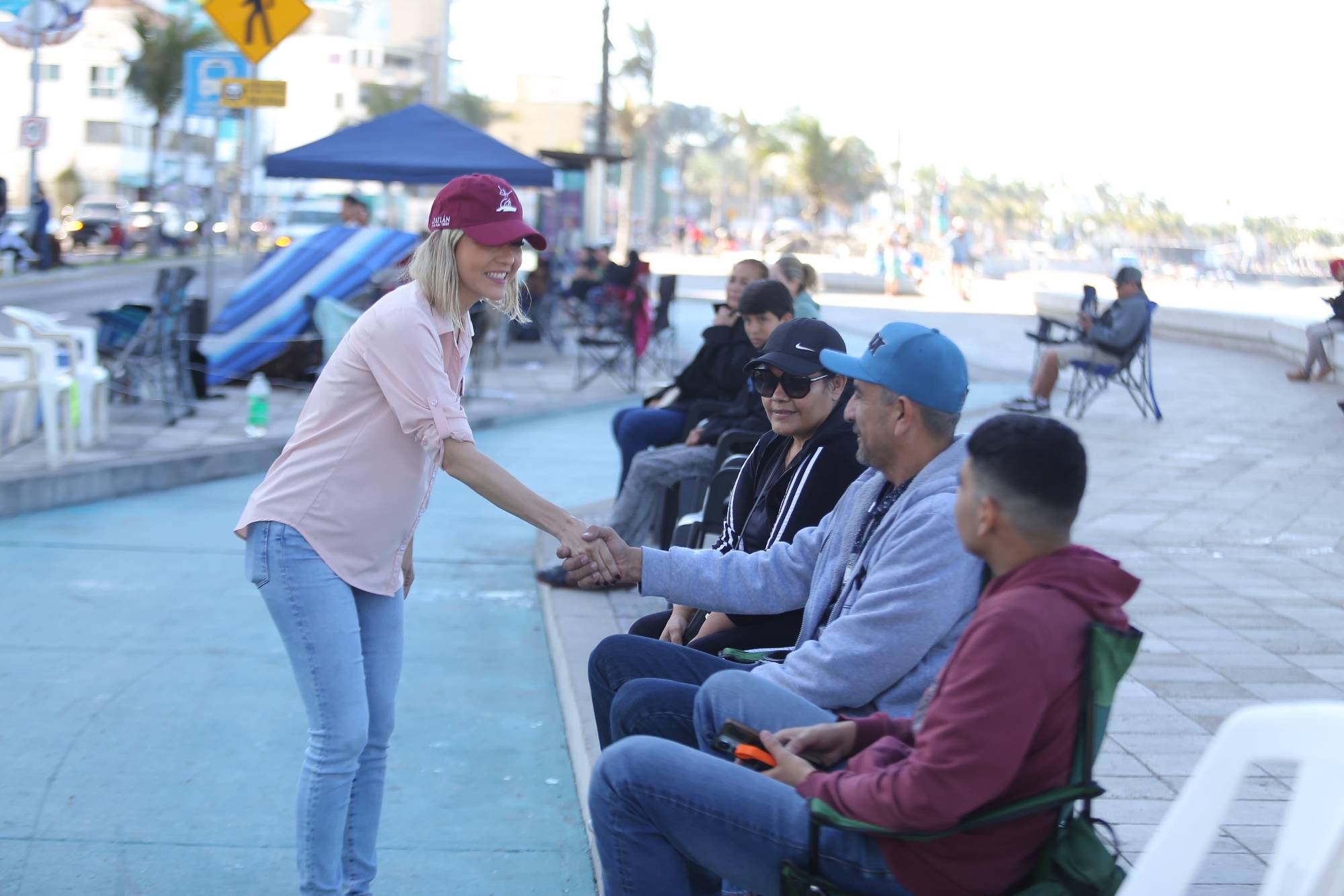 $!Realiza Alcaldesa de Mazatlán recorrido por ruta del desfile bajo fuerte operativo de seguridad