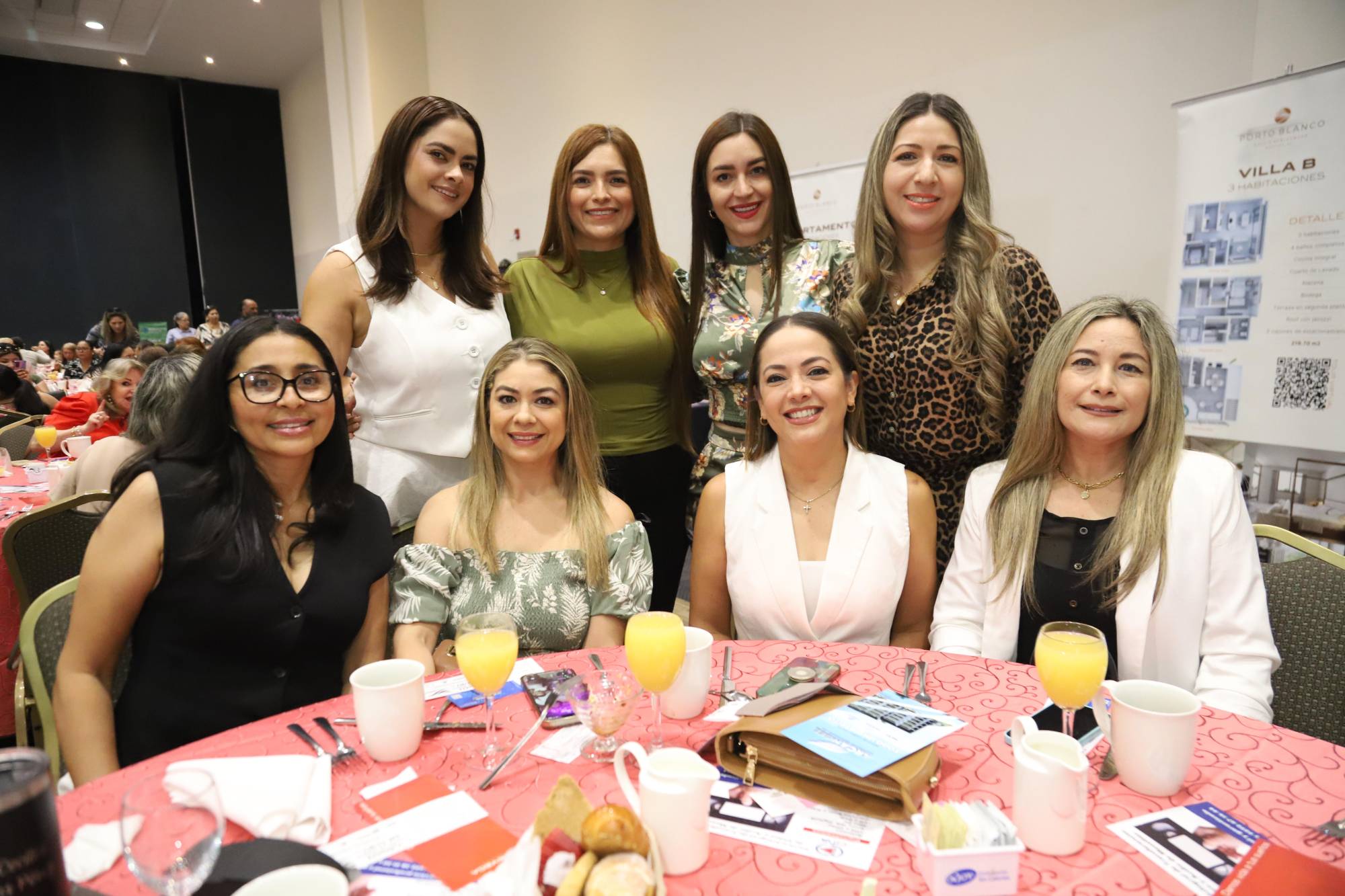 $!Yaniria García, Paulina Alfaro, Tania Peraza, Ivette Guzmán, Cecilia Cuevas, Ingrid Vázquez, Claudia San Marcos y Hortesia Sauceda.