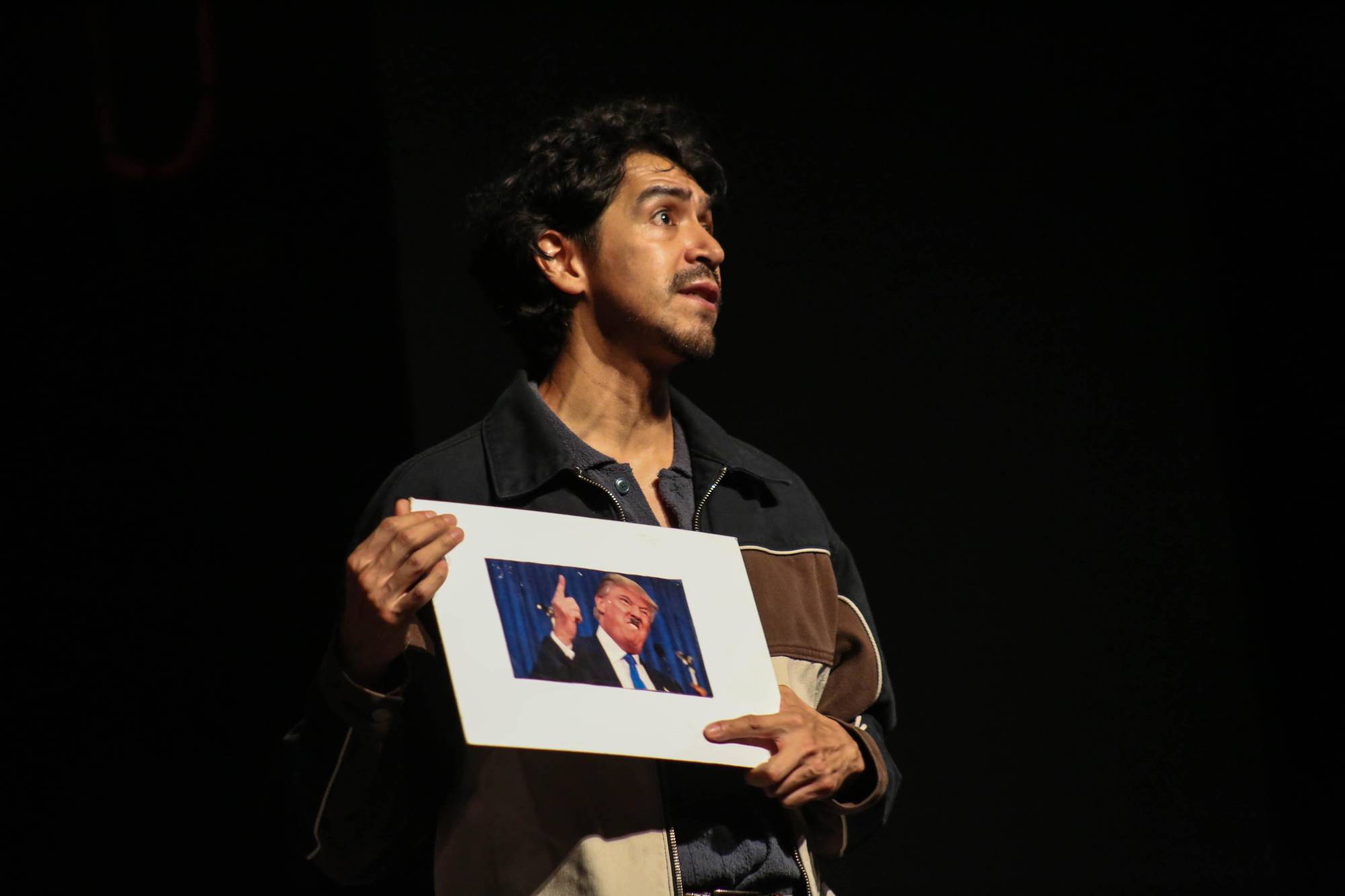 $!El actor dio vida a múltiples personajes y situaciones valiéndose de su voz, su corporalidad y una precisa construcción interpretativa.