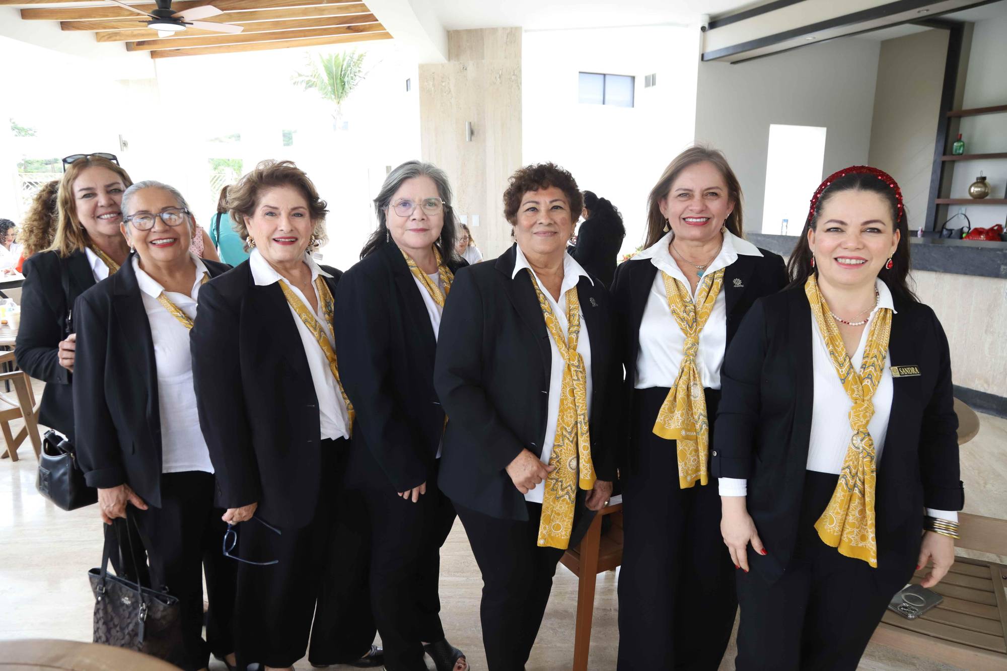 $!Melly Sánchez, Rebeca Mejía, Coco Urrea de Valadés, Rosy Ayala, Vicky Torres de Aguilar, Liz Benítez y Sandra Gaviño.