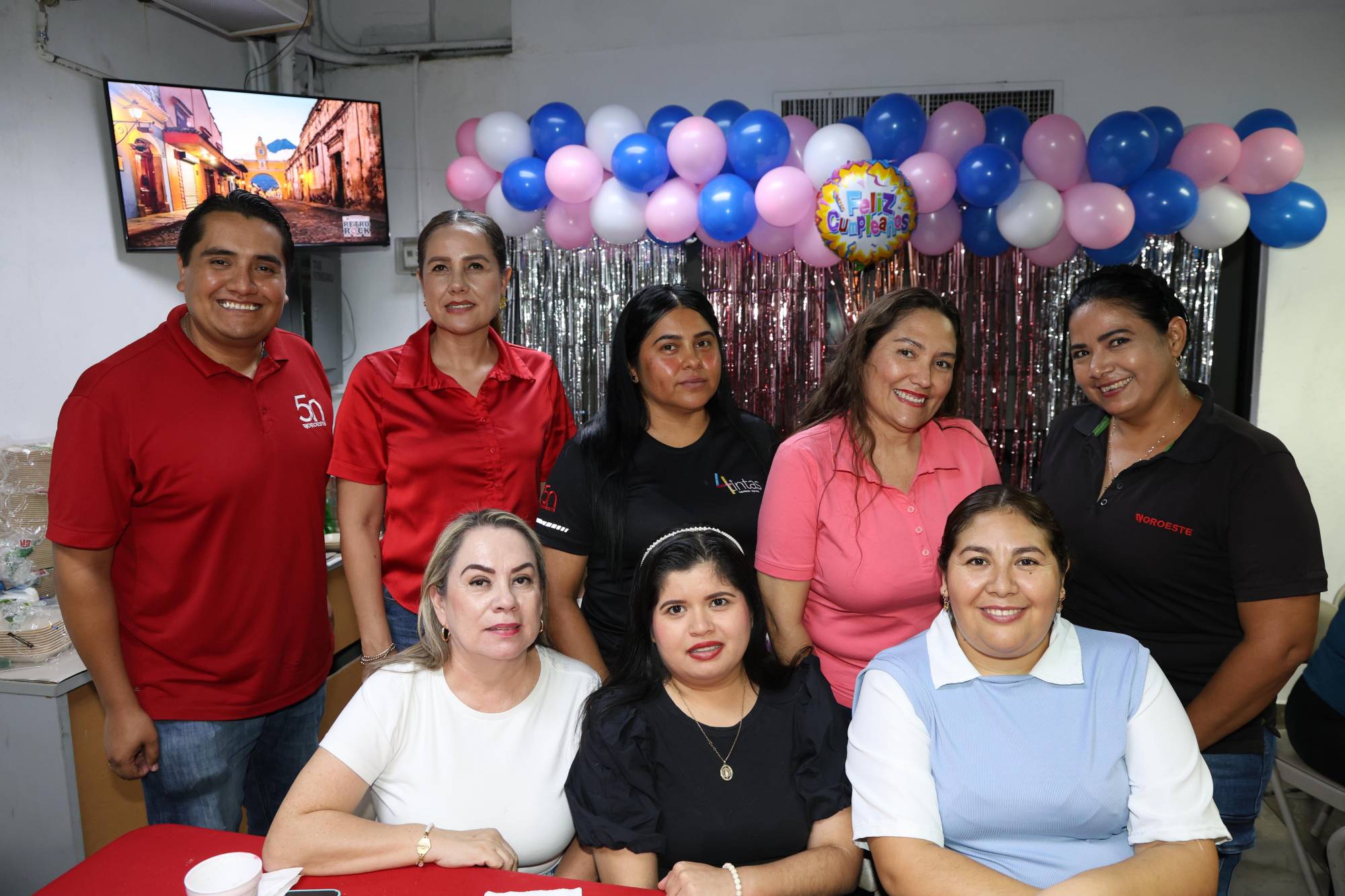 $!Eric Conde, Adriana Marrujo, Araceli Solano, Lupita Páez, Olga Solís, Elva Aguirre, Xóchitl Aguilar y Amanda Aragón.