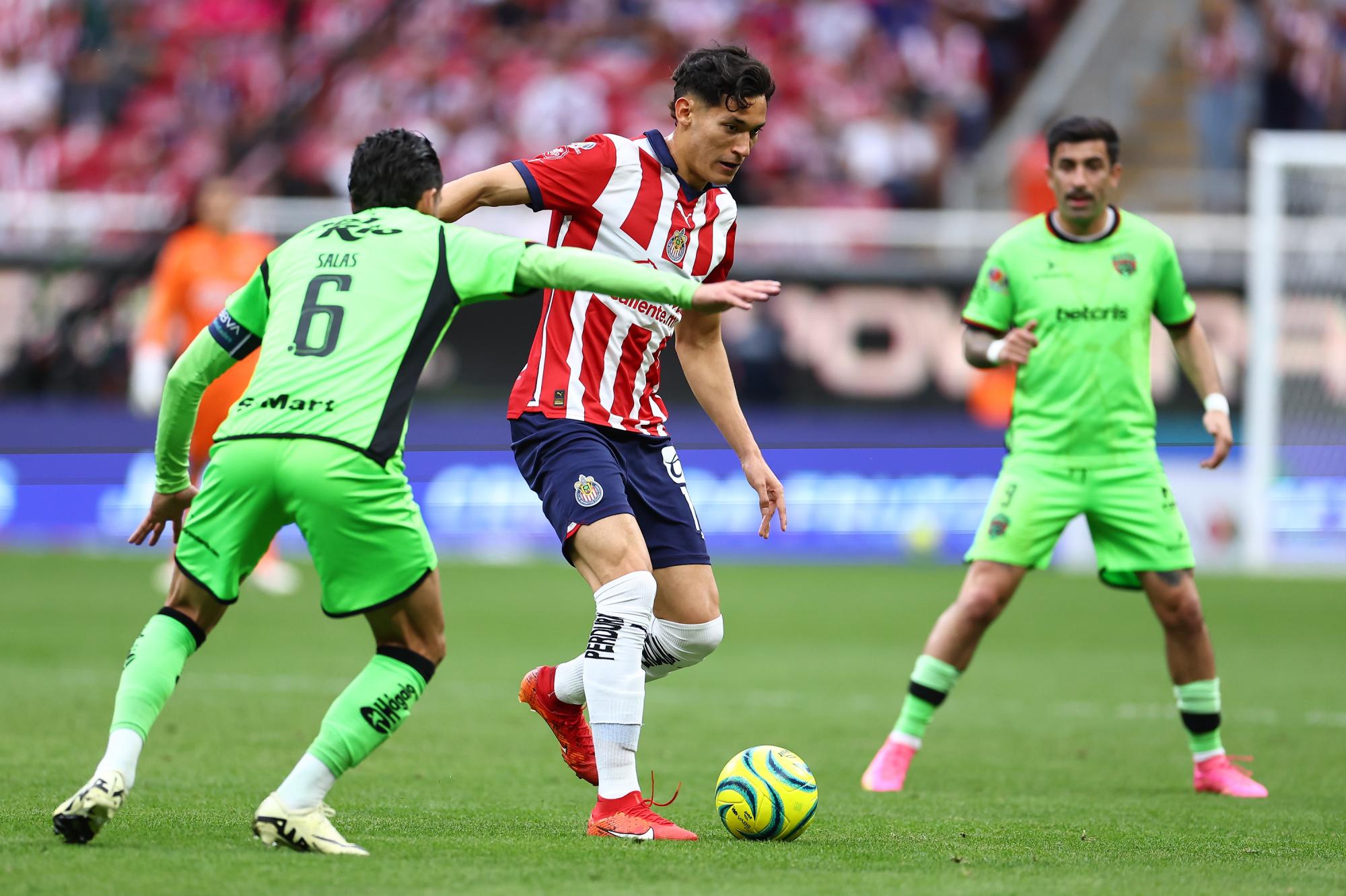 $!Chivas sufre ante Bravos, pero logra alargar racha de victorias