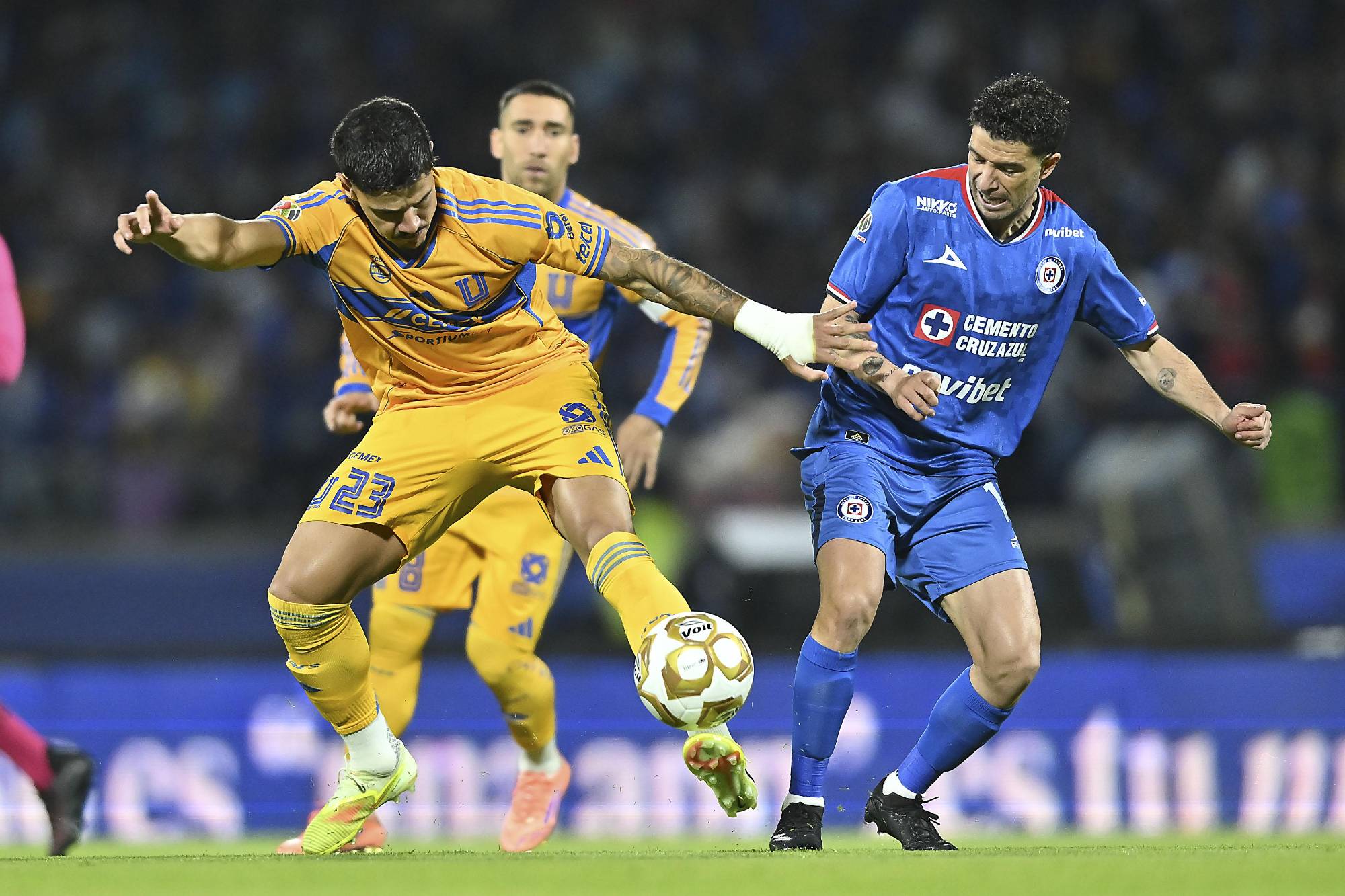 $!Cruz Azul y Tigres empatan 1-1 y dejan la semifinal abierta rumbo a la vuelta en el Volcán