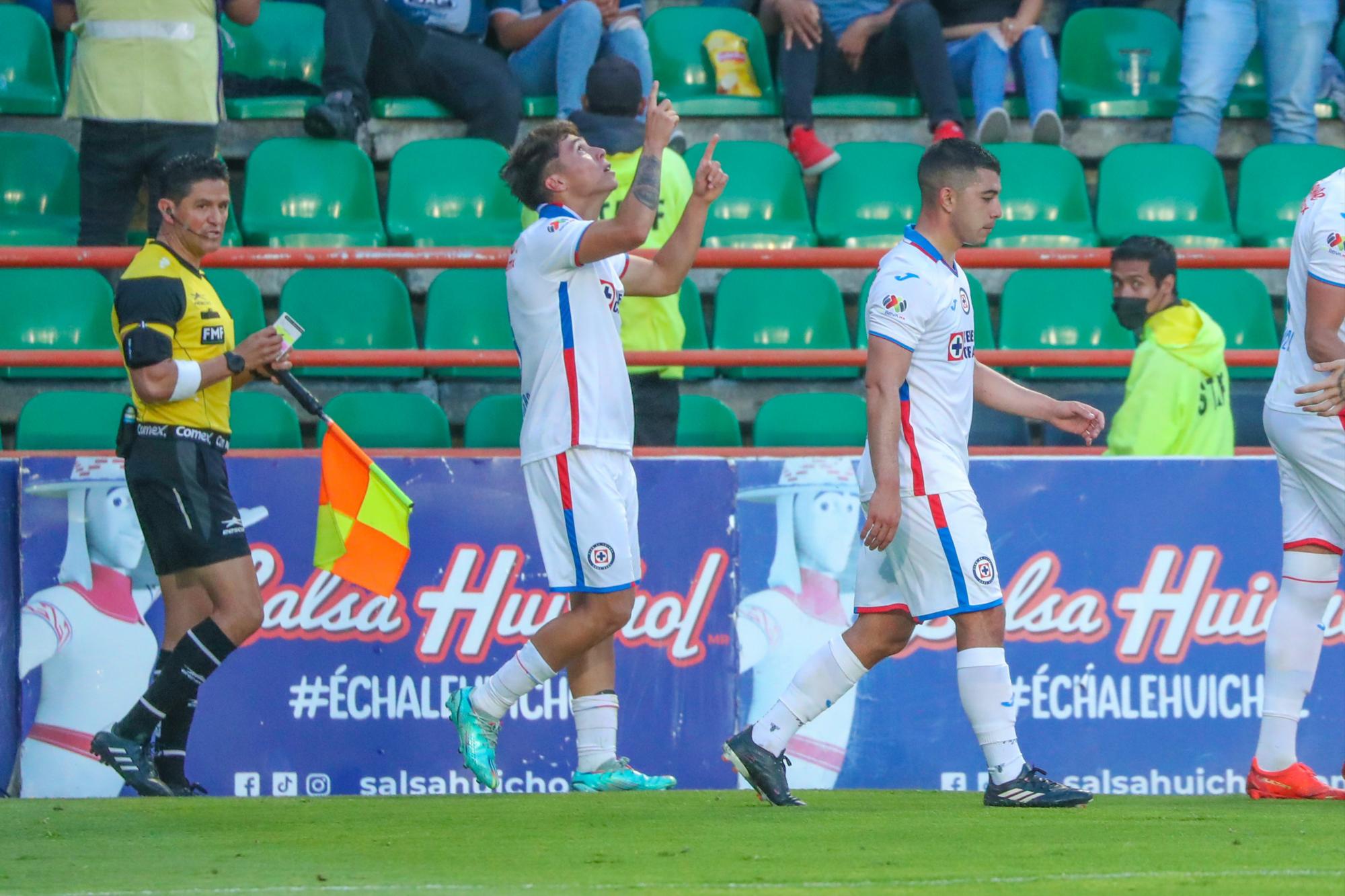 $!La Máquina pita fuerte en Pachuca