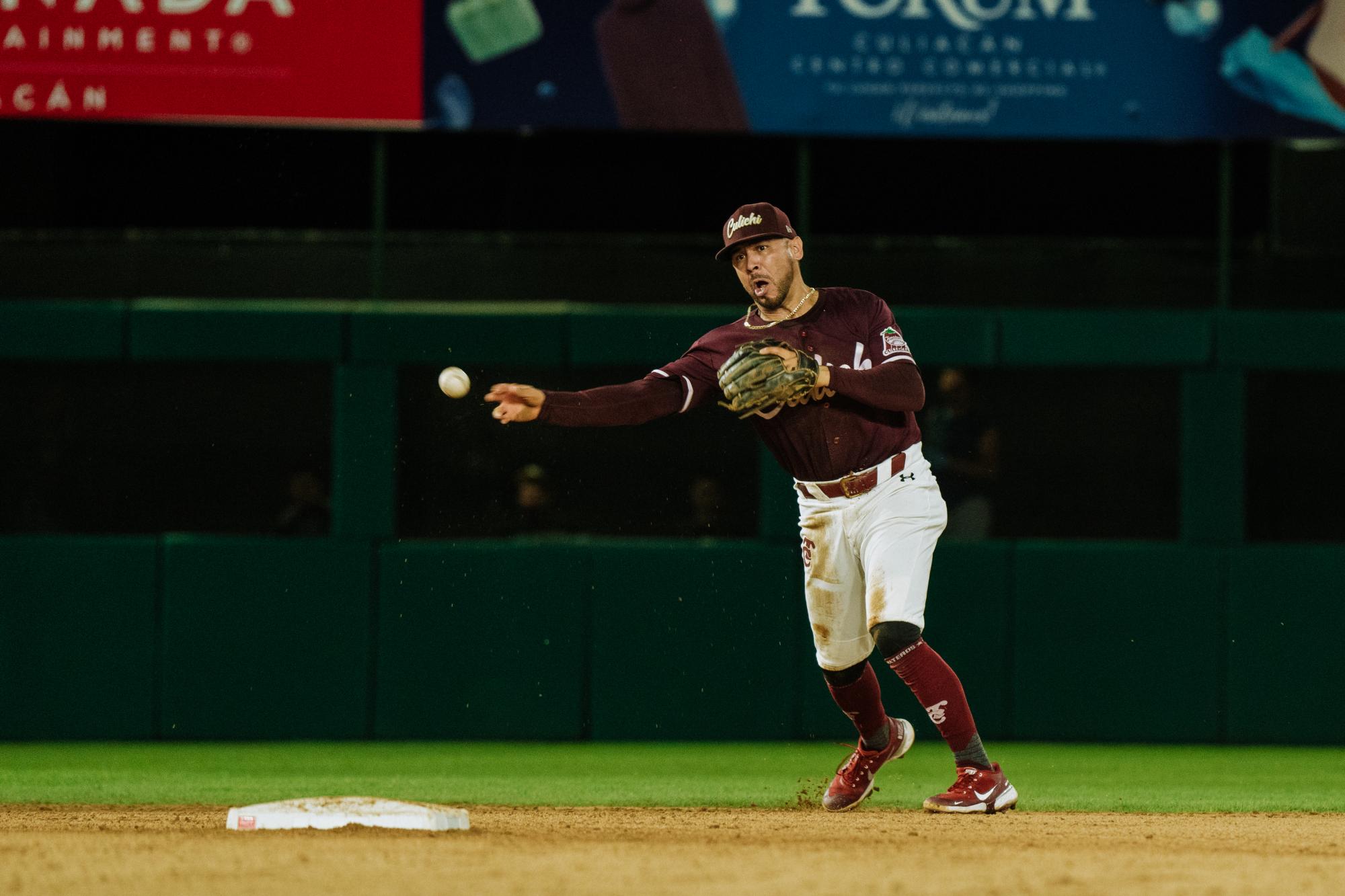 $!Cañeros le repite la dosis a Tomateros de Culiacán en el Cuadrangular del Bienestar