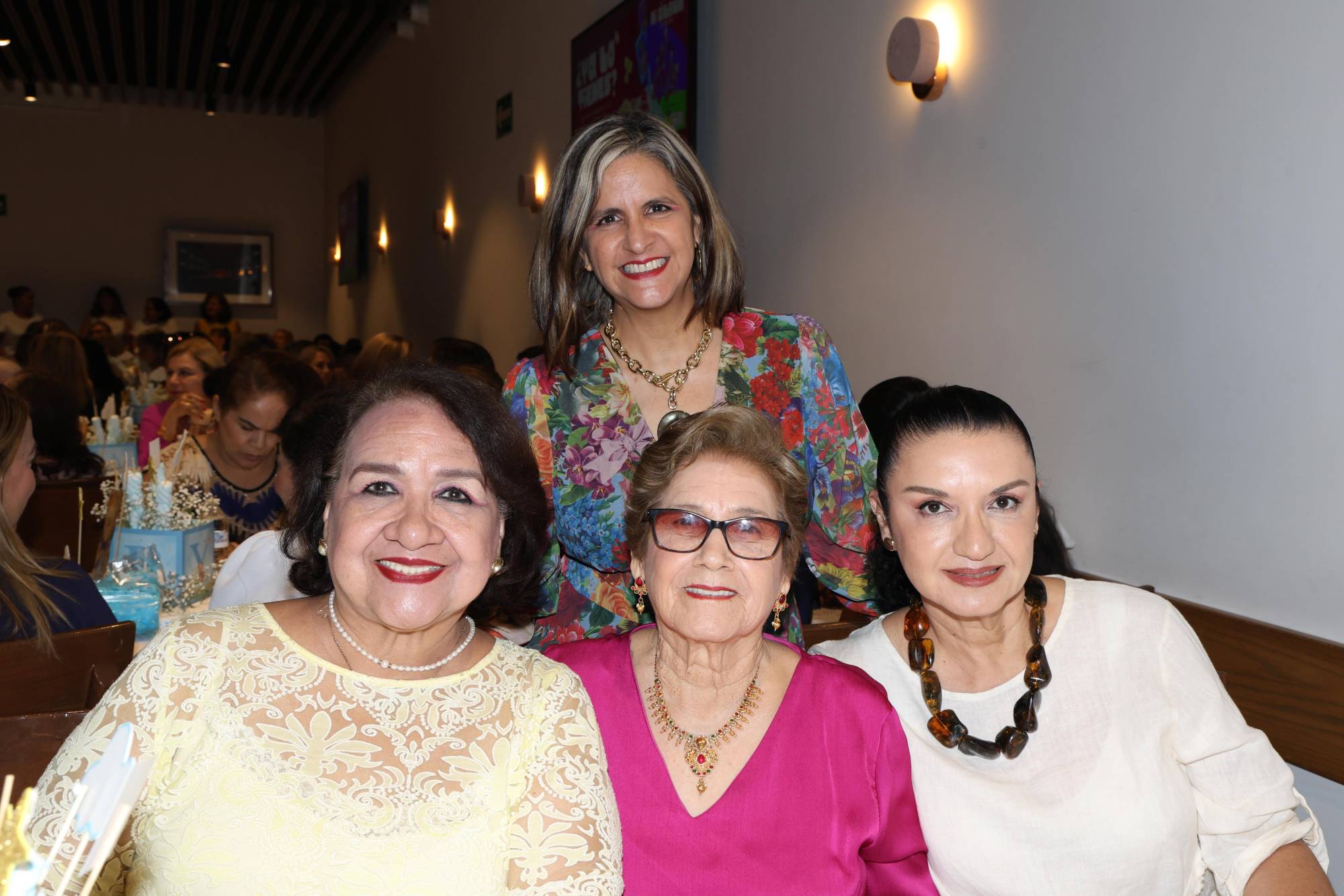 $!Diana Rice, Laura Delia Hernández, María Félix y Alma Zepeda.