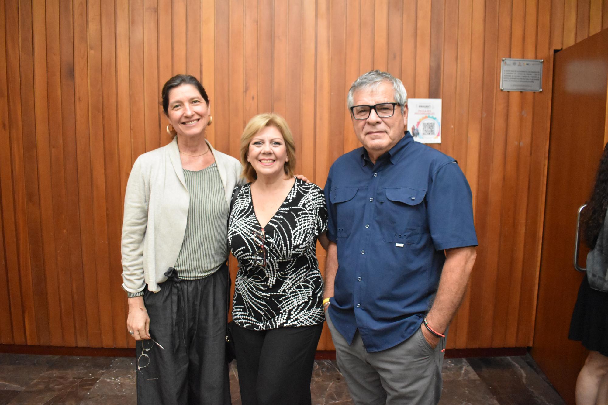 $!Claudia Lavista, Claudia Apodaca y José Bañuelos.