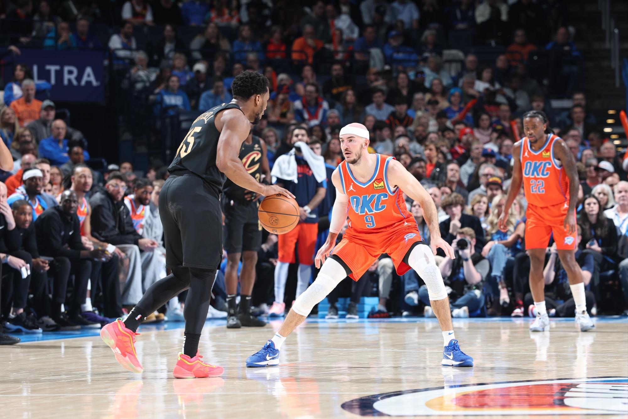 $!Oklahoma City Thunder arrasa a Cavaliers y se iguala en la NBA