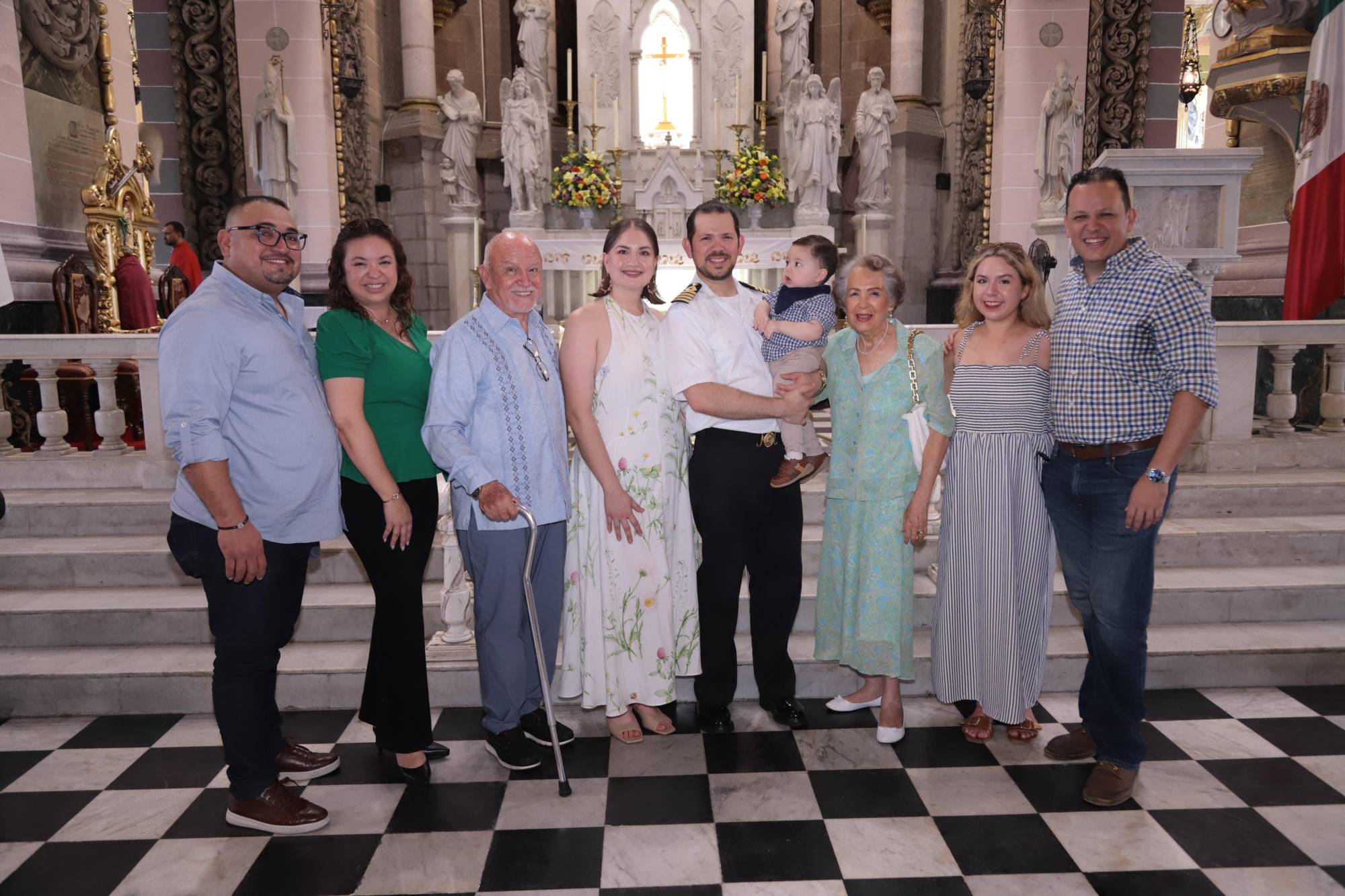 $!Jarvhey Vicente, Paola Álvarez Tostado, José Martín Álvarez Tostado, Stephania de Álvarez Tostado, José Omar Álvarez Tostado, Jesús Omar Álvarez Tostado, Dora Luz de Álvarez Tostado, Fátima Álvarez Tostado y Martin Gerardo Álvarez Tostado.