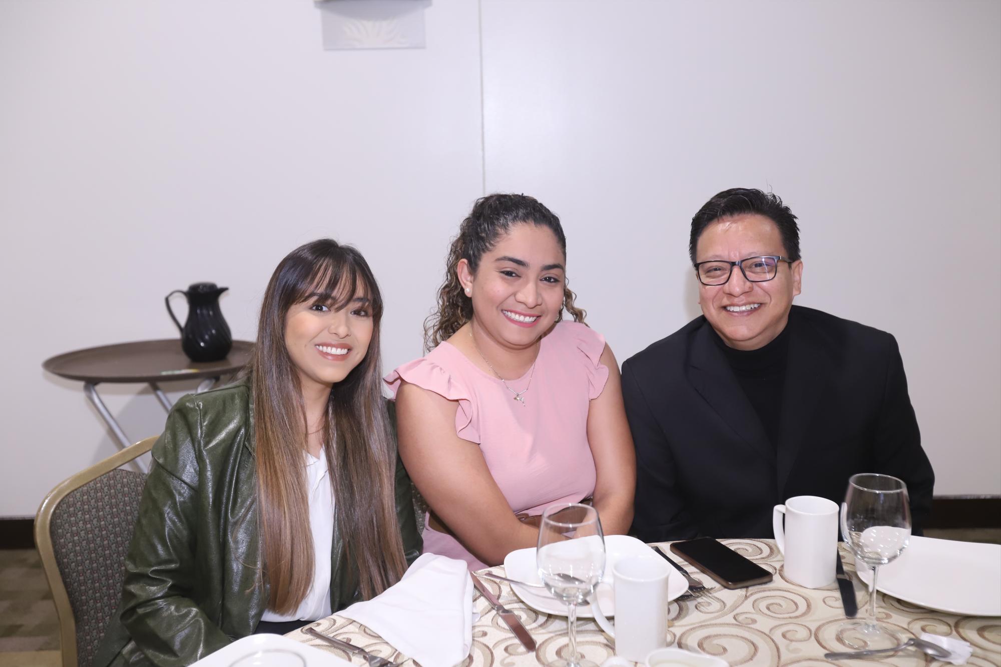 $!Mariela Leyva, Rocío Sillas y Antonio Hernández.