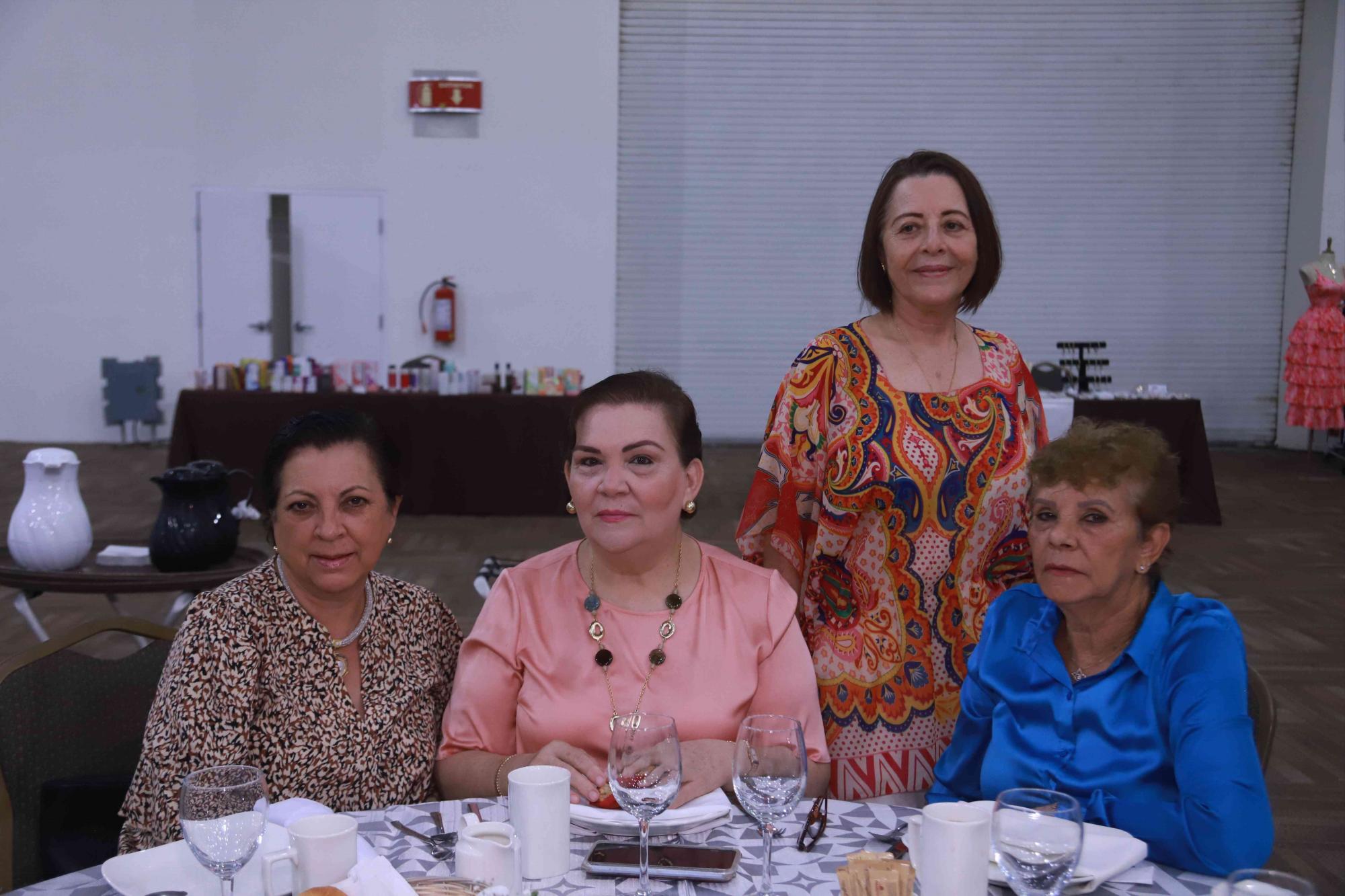 $!Mirna y Teodora Osuna, Aurora Félix y Leonor Lizárraga.