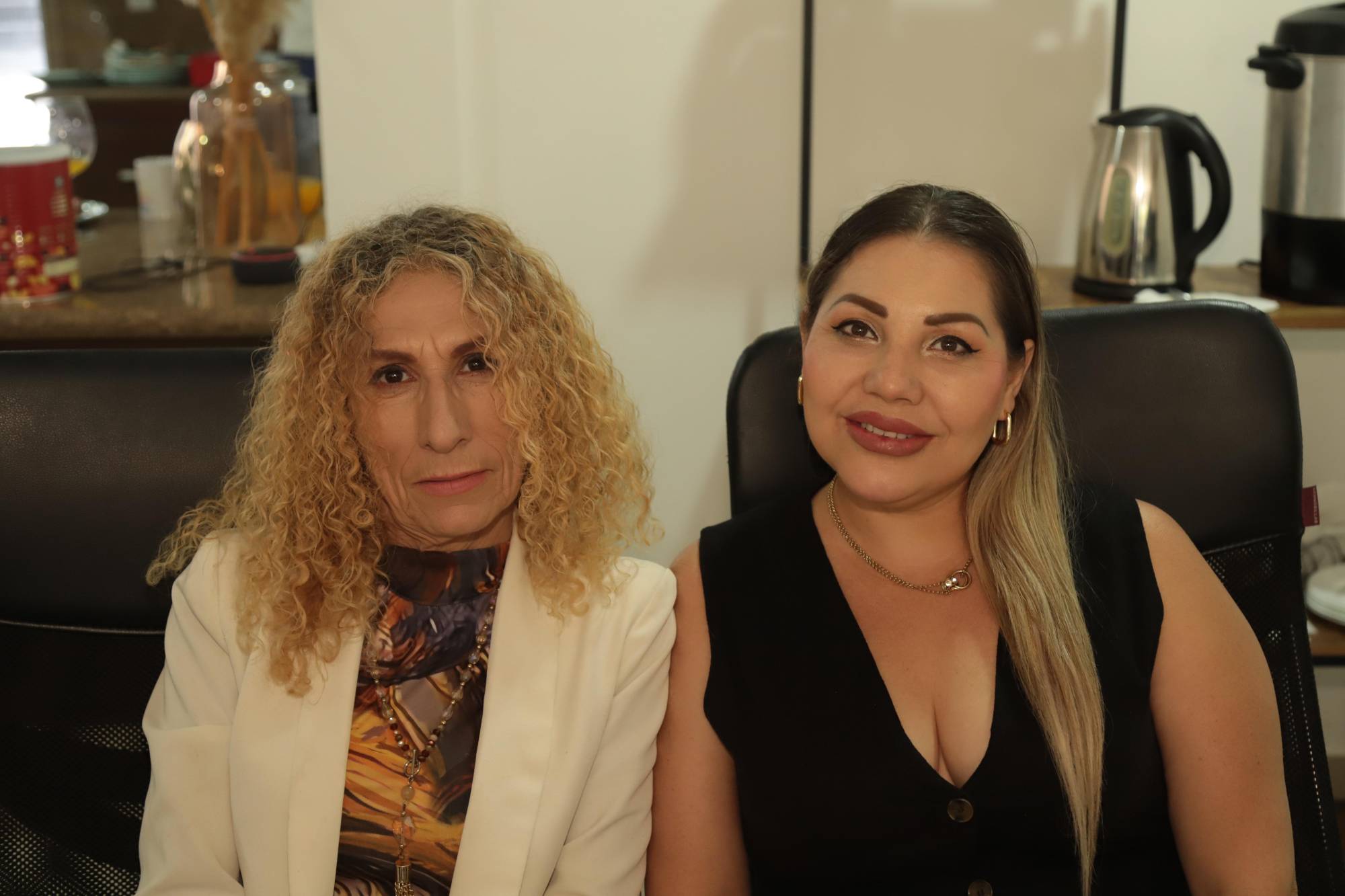 $!María Elena Mendoza y Ana Isabel Kelly Flores.