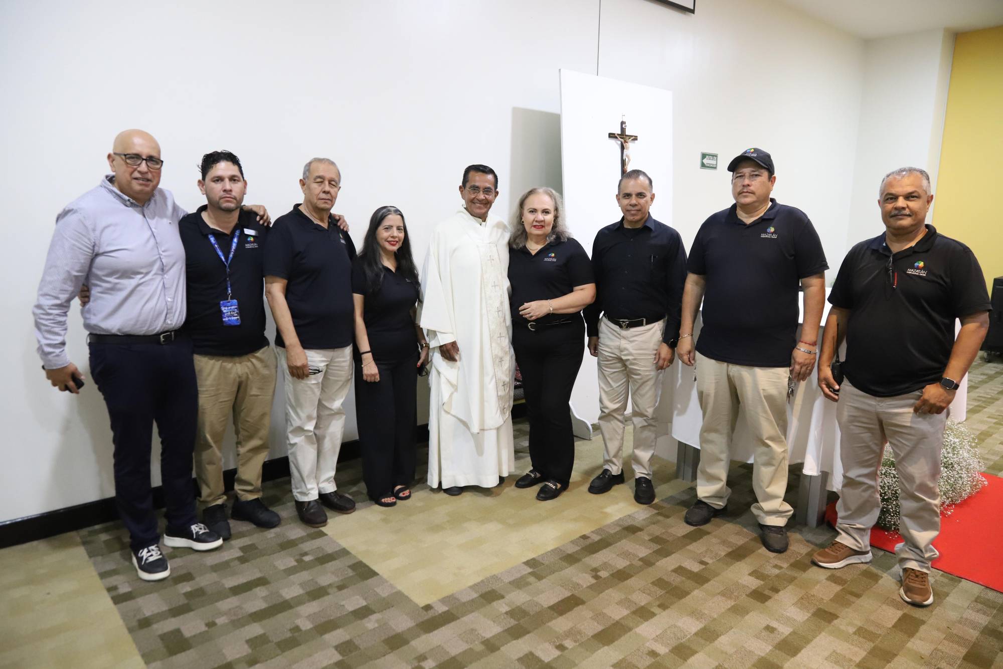 $!José Alberto Ureña, Cristian Aguiar, Jorge Beltrán, Paulina Rodríguez, el Padre Rafael Tena, María Osuna, Daniel Cornejo, Salvador Reyes y Óscar Ramírez.