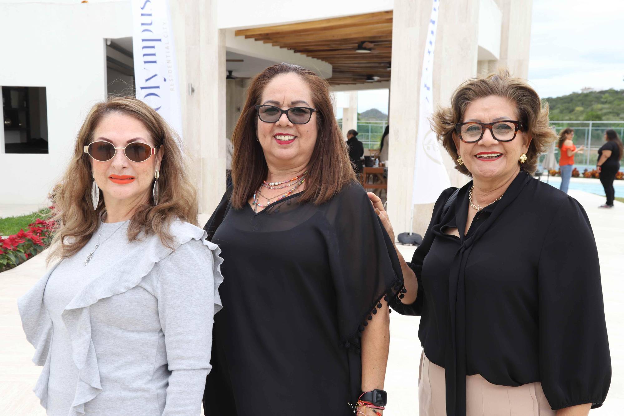 $!Irma Lorena Jáuregui, Chayito Morales y Lolys Ibarra.