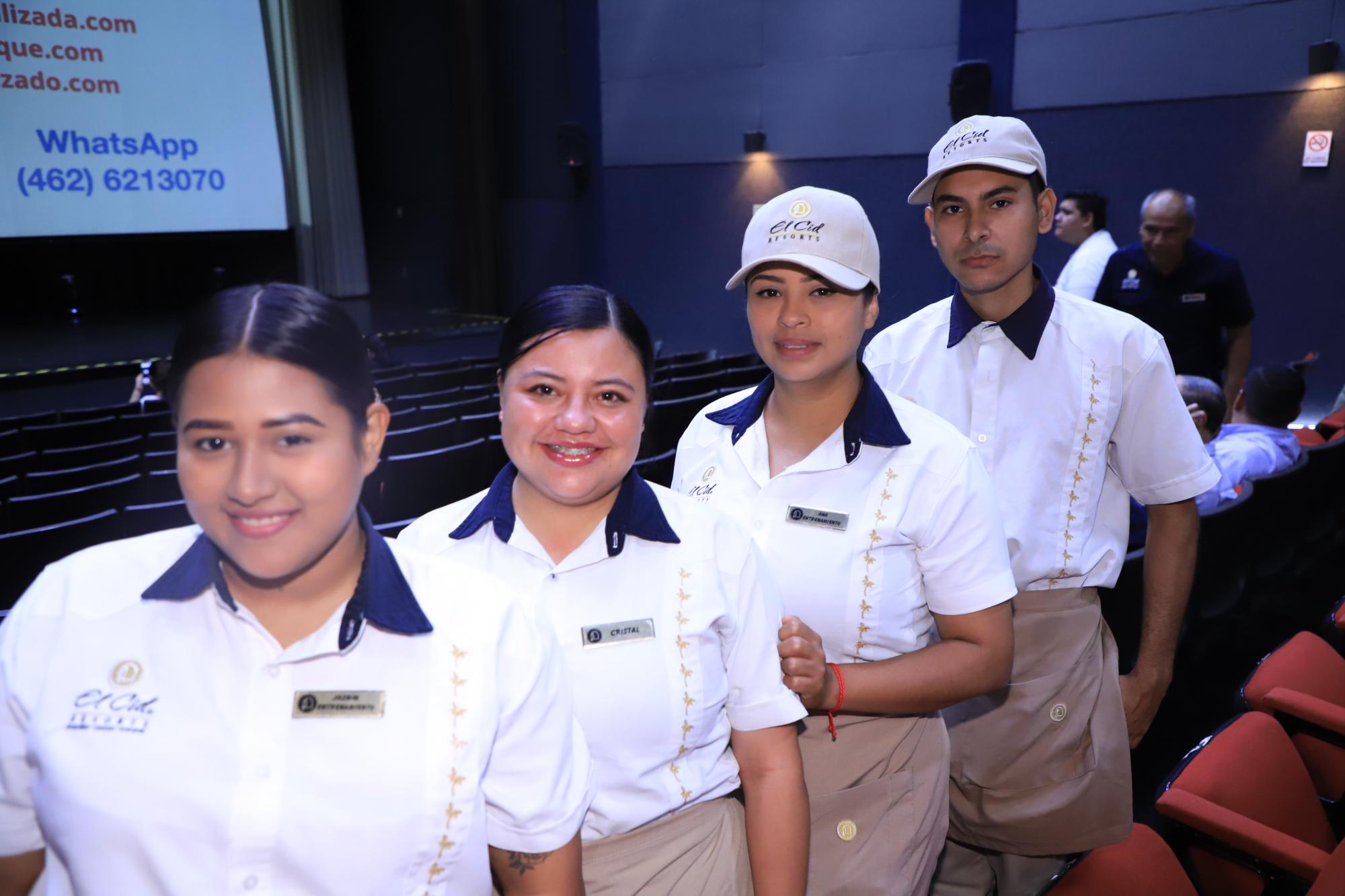 $!Esmeralda Jazmín Ramírez, Cristal Aguilar, Ana Belen Zamora y Estivel Alberto Peinado.