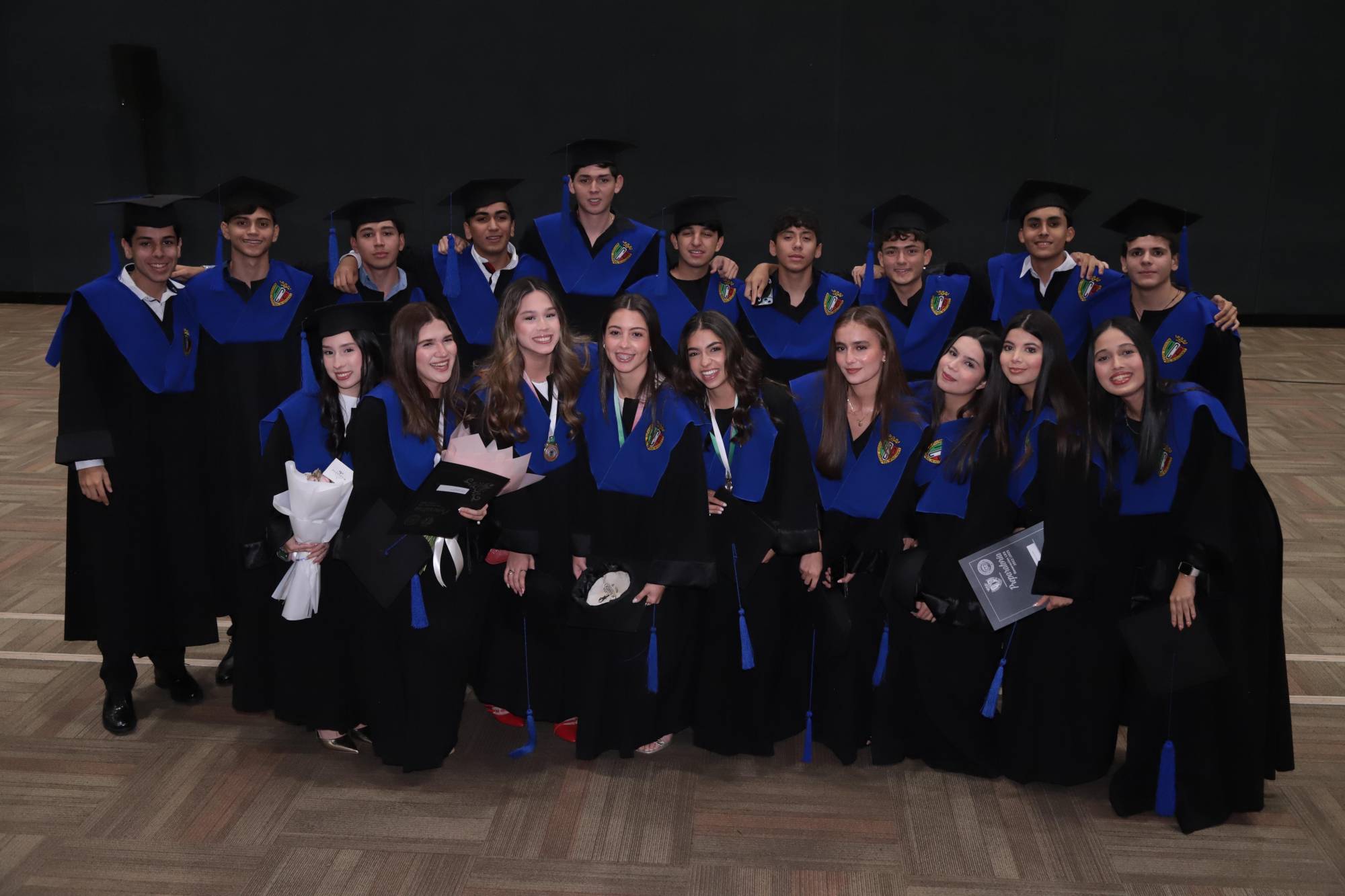 $!Los chicos se mostraron muy contentos de culminar sus estudios de bachillerato.