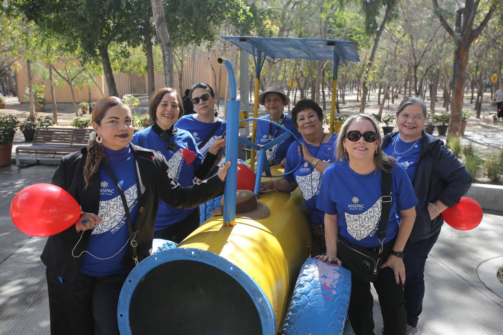 $!Lety Sánchez, Leonor Lizárraga, Guillermina García, Ana Luisa Lizárraga, Vicky Torres de Aguilar, Rosy Ayala y Elva Aguirre.