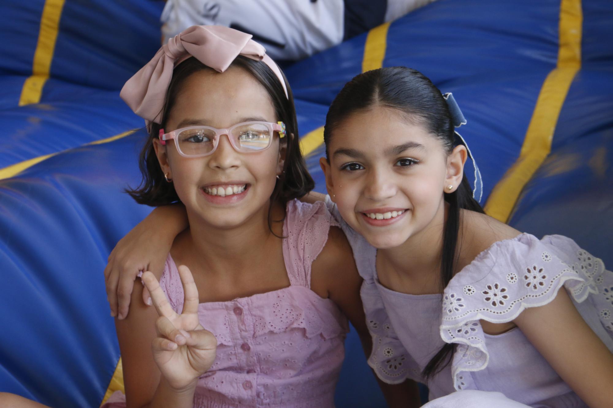 $!Elena María Aguilar López y Rebeca Velázquez.