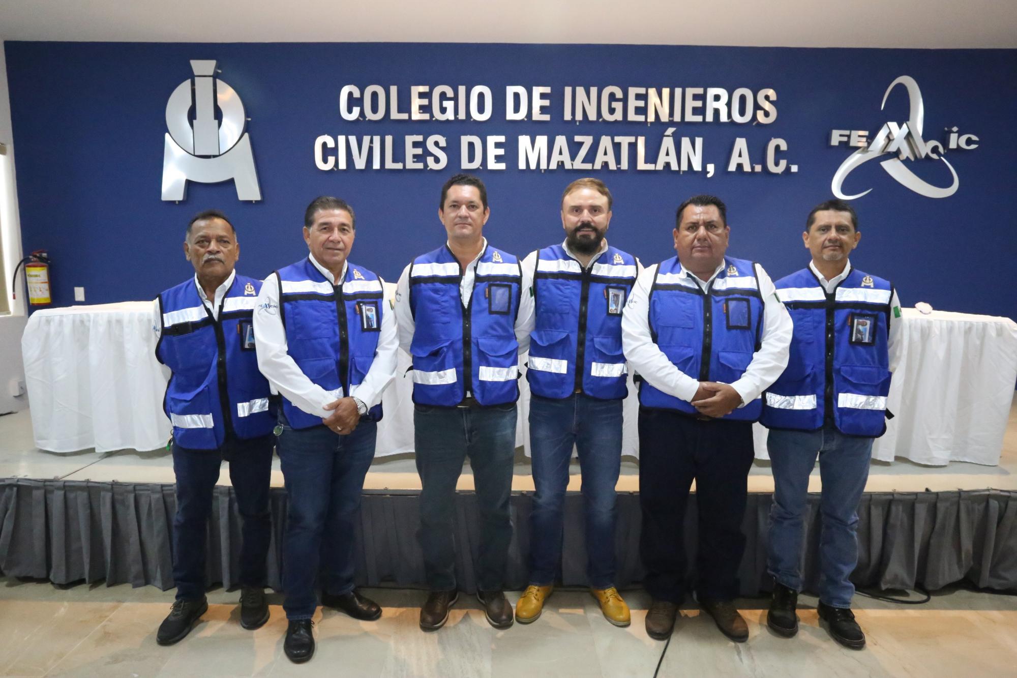 $!Celso Benítez, Carlos Venegas, Jesús Gamboa, Ramón Antonio Osuna, Juan Andrés Barrón y Carlos Miranda, el comité del Colegio de Ingenieros Civiles de Mazatlán.