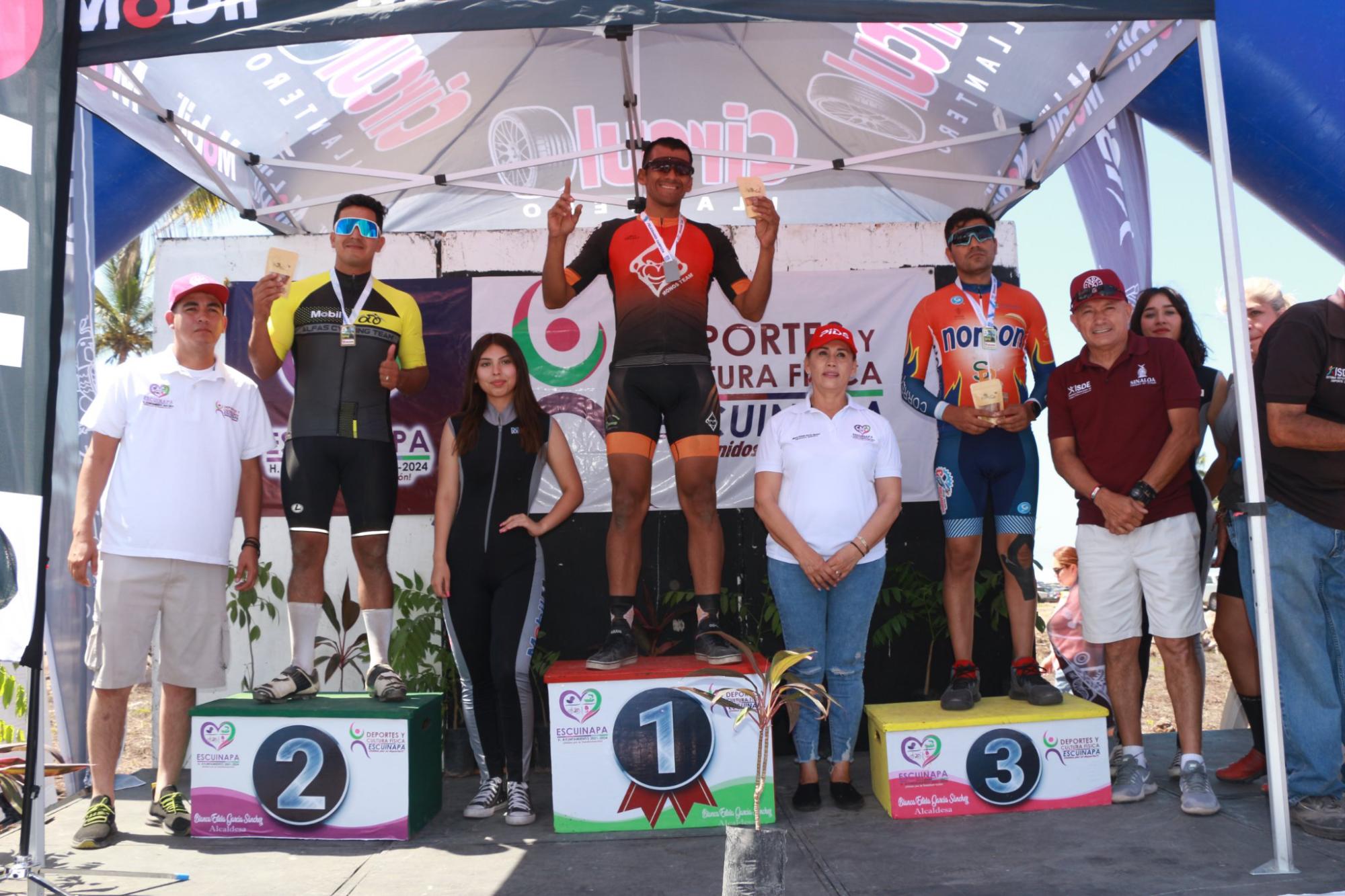 $!Rodrigo Romero y Liliana Zamora se coronan en el Maratón MTB Las Cabras 2022