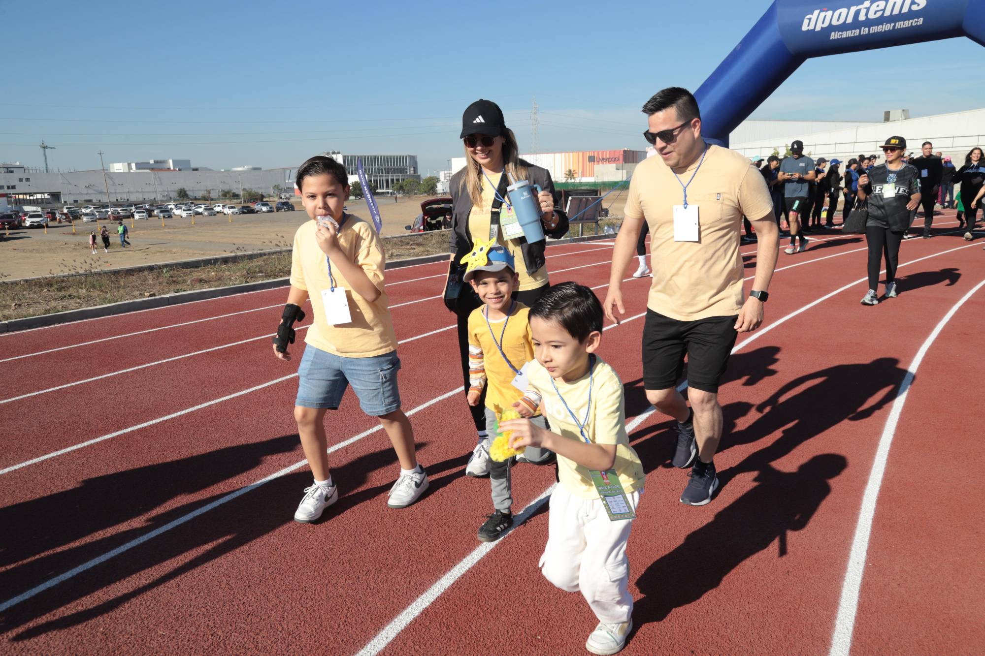 $!Jorge Figueroa, Denise Osuna, Jorge Figueroa, Santiago y Diego Quintero.