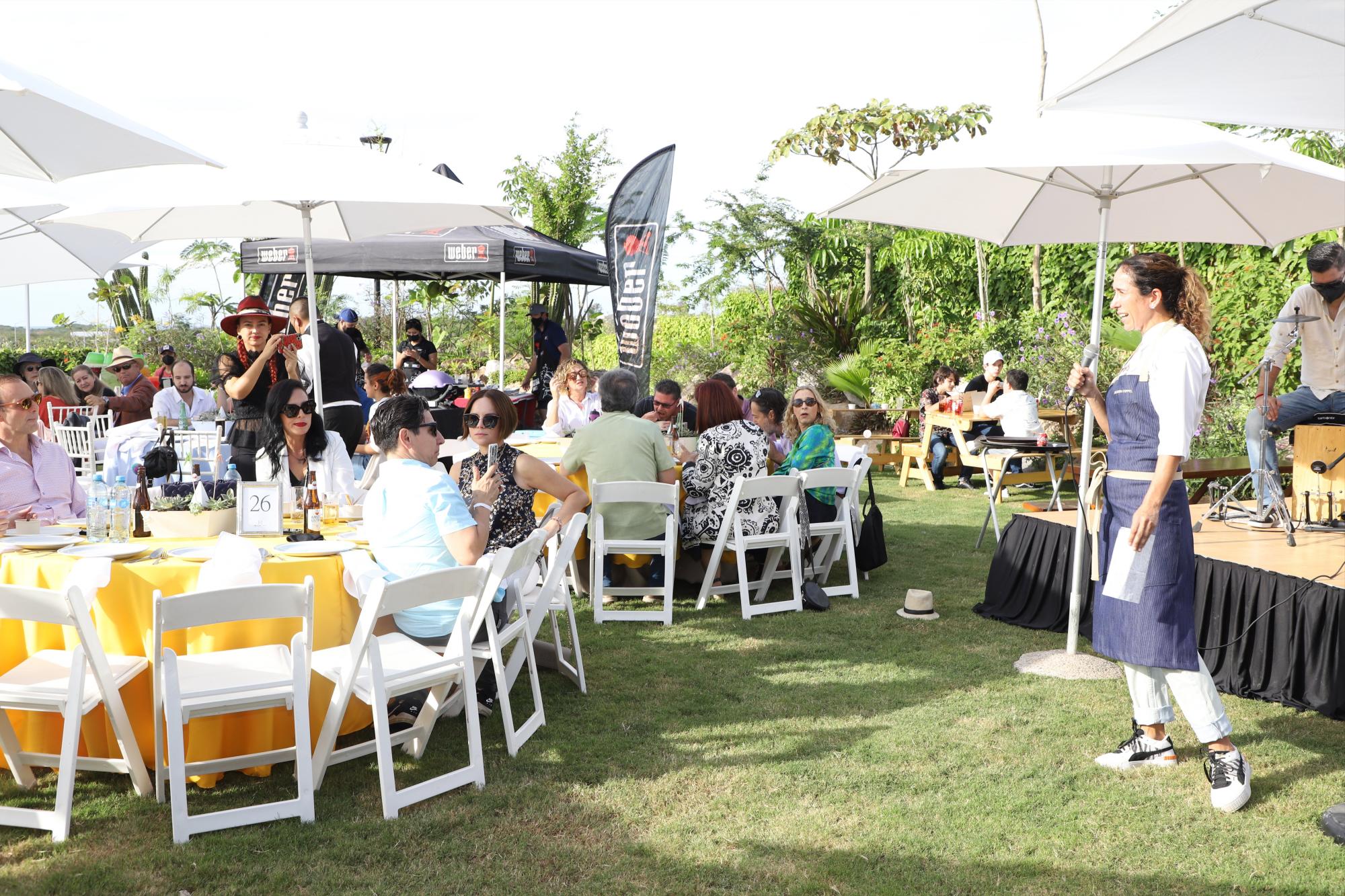 $!Alejandra Coppel agradeció a los asistentes su aportación.