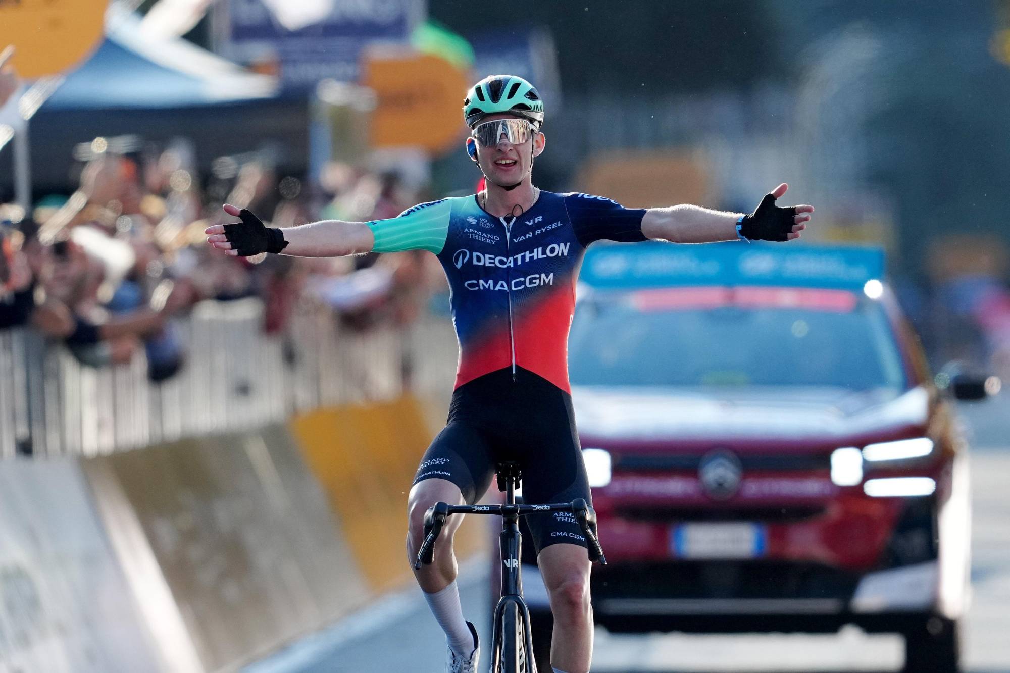 $!Isaac del Toro concluye en la posición 28 del Giro de Lombardía
