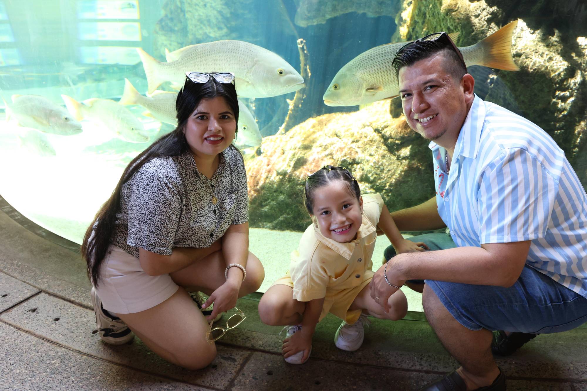 $!Xóchitl Aguilar y Jesús Lázaro con su pequeña Mía Renata.