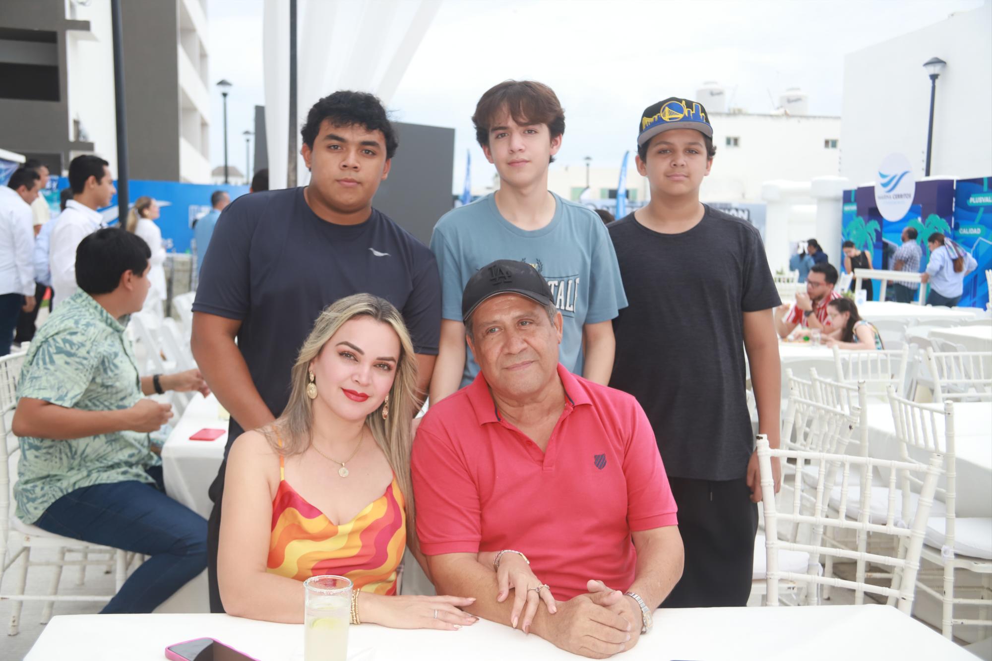 $!Familia Camargo Medina.