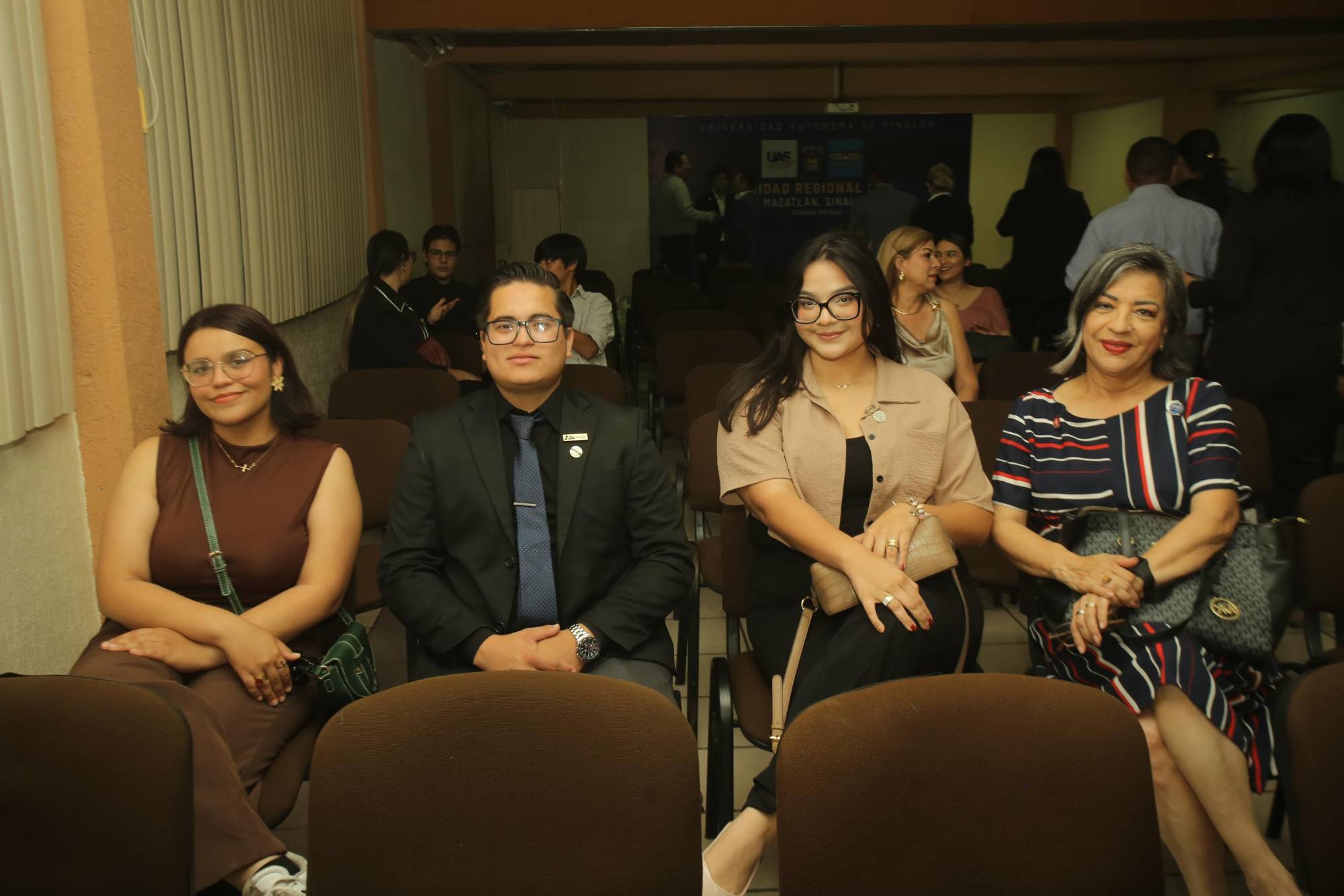 $!Aura Leal, Luis Santana, Fernanda Carrillo y Marilú Cázares.
