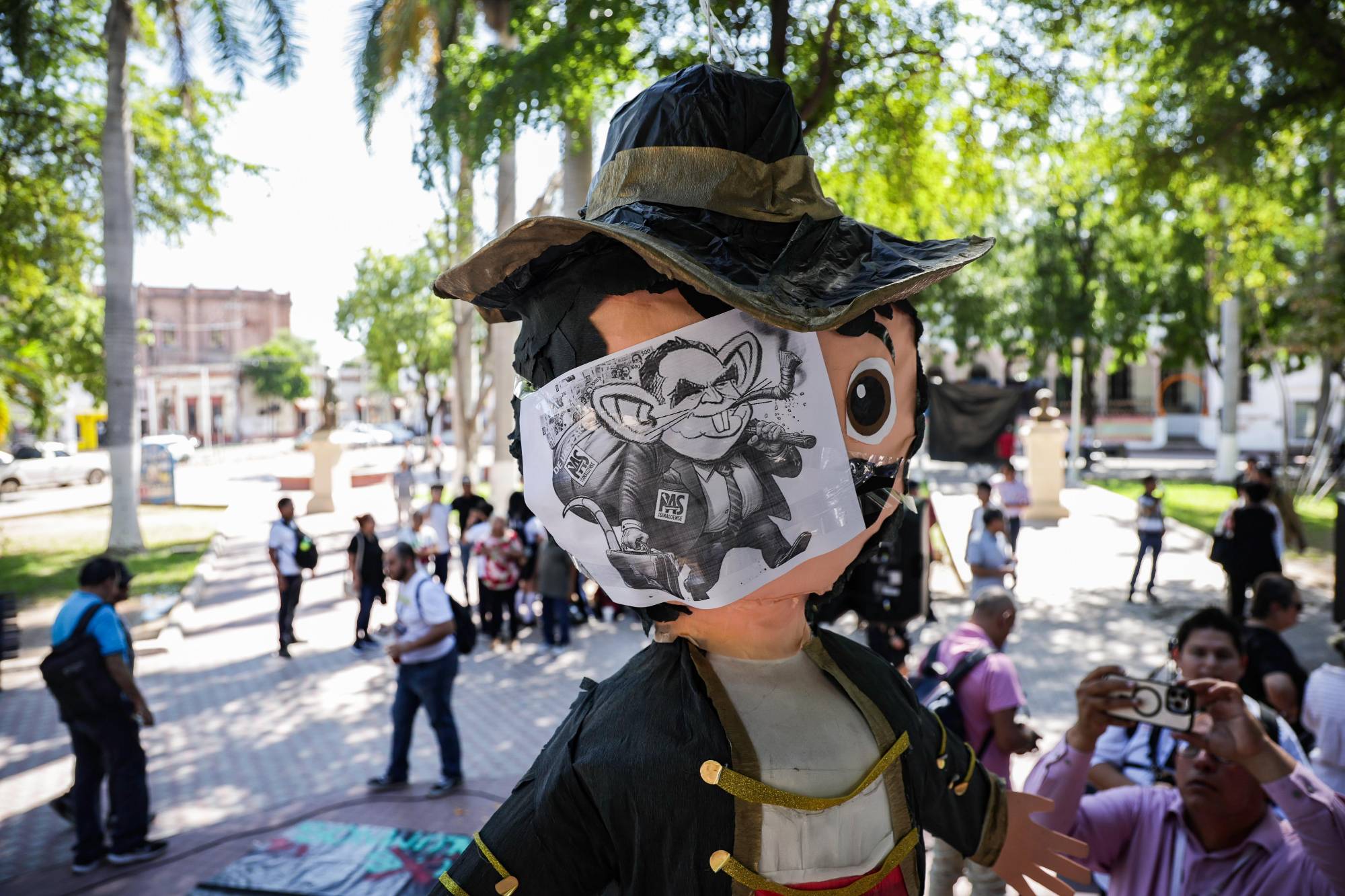 $!Estalla inconformidad estudiantil en la UAS