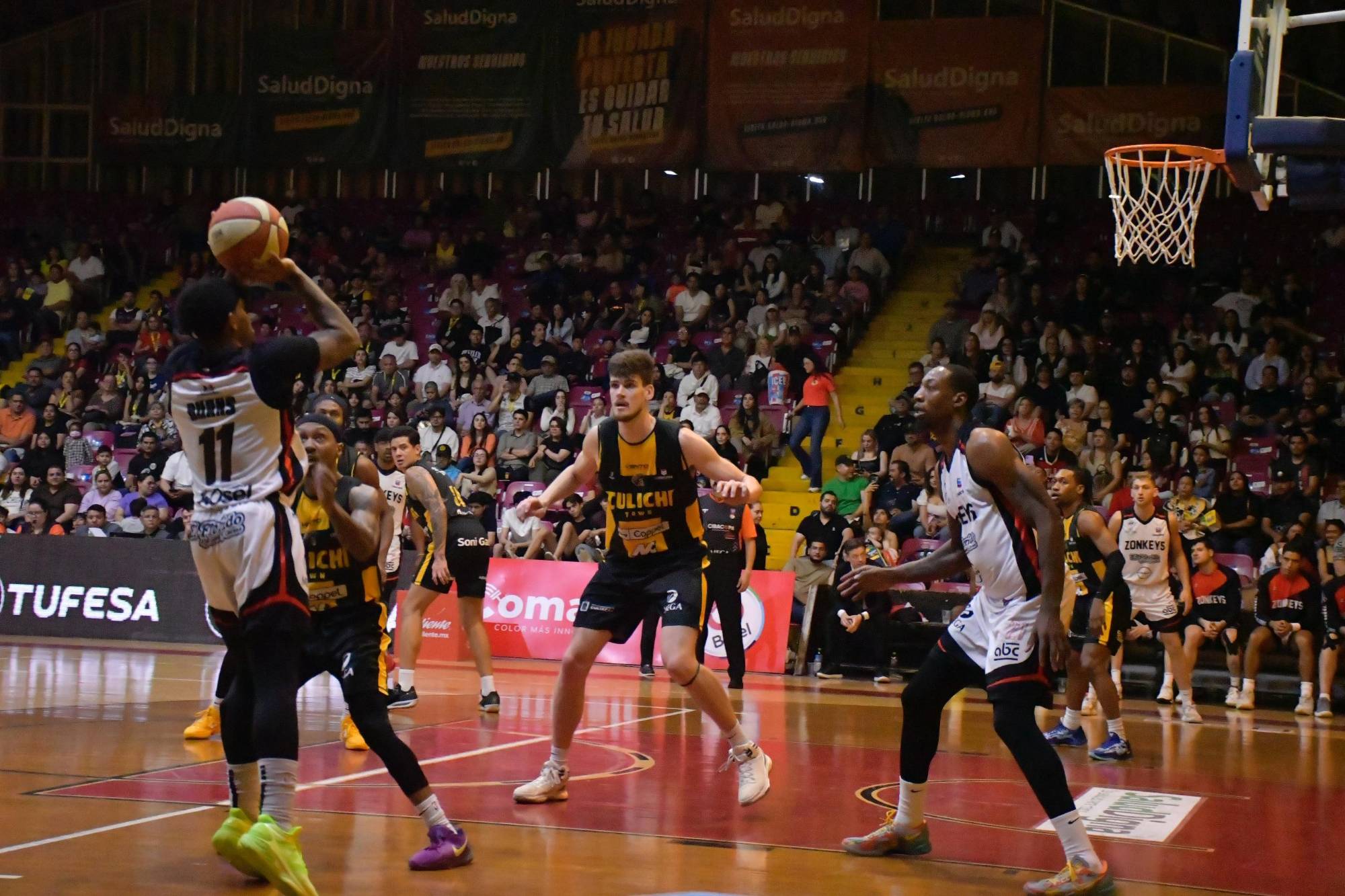 $!Caballeros impone su ley en casa y vence a Zonkeys