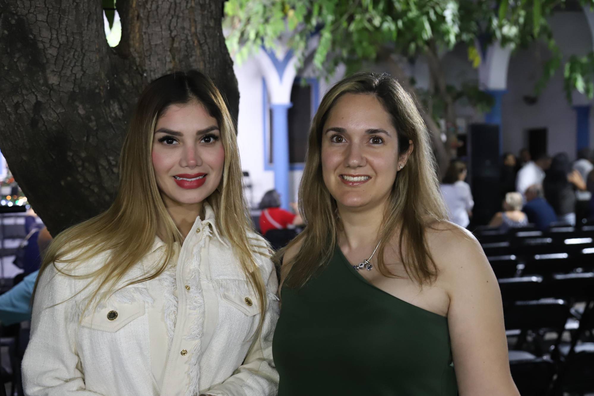 $!Alejandra de Álvarez y Ana Galindo.