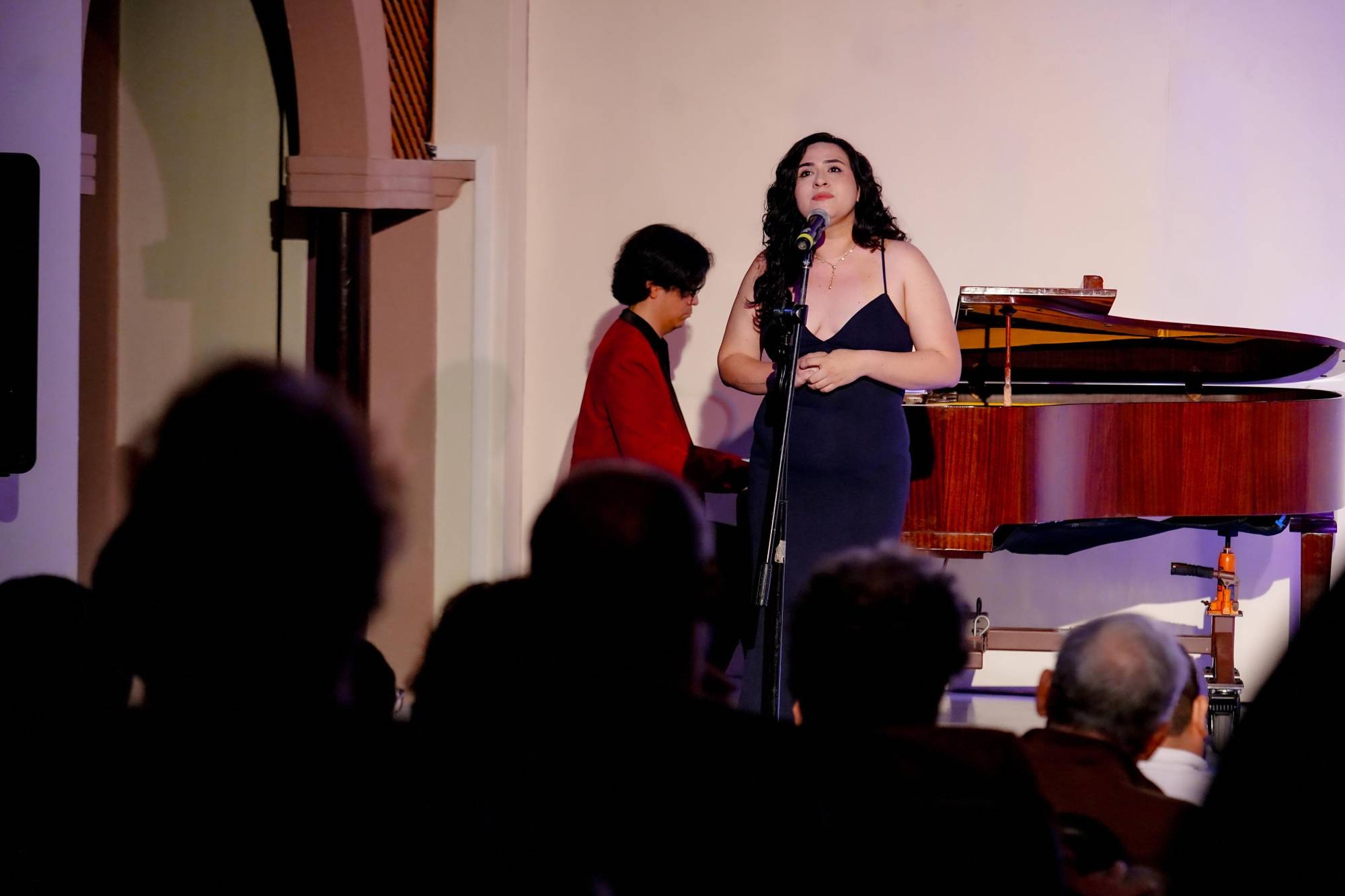 $!En este evento no solo se cantaba para el público: se cantaba también para recordar, agradecer y honrar la vida de una gran maestra.