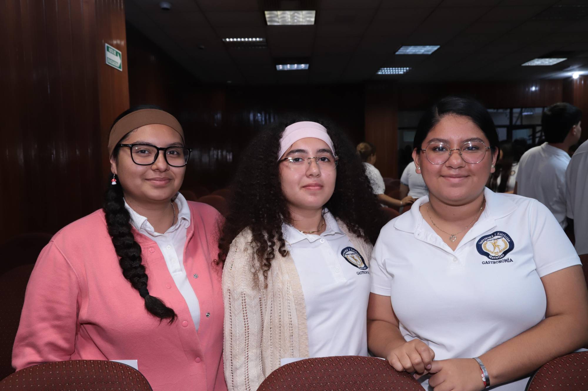 $!Darinkha Ortiz, Elena Rodríguez y Jazmín Olivas.