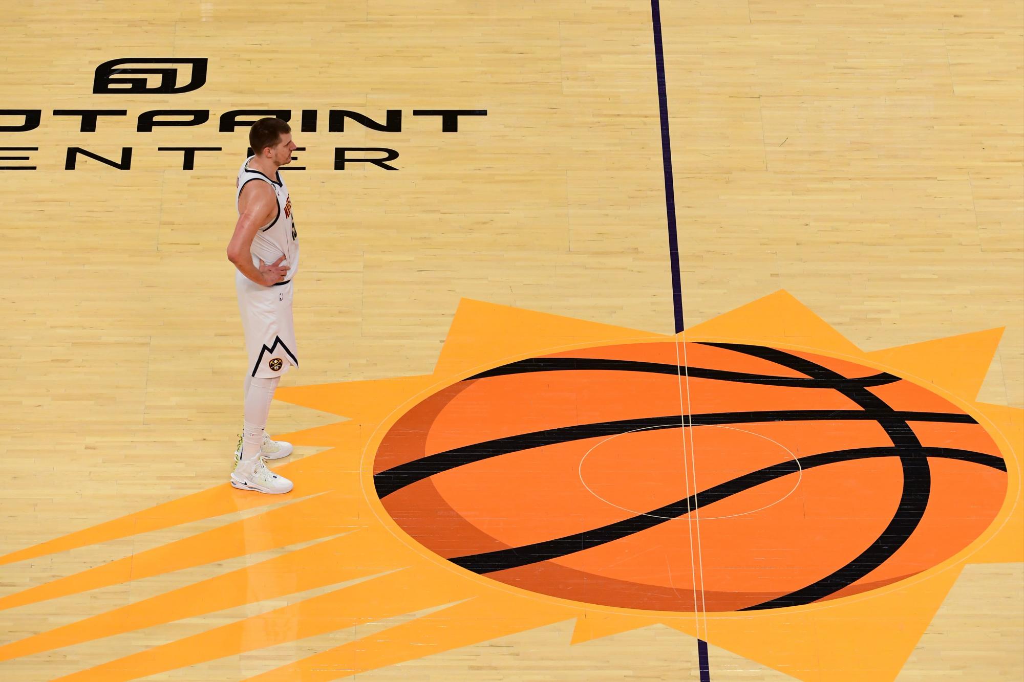 $!Denver aplasta a Phoenix y avanza a las Finales del Oeste