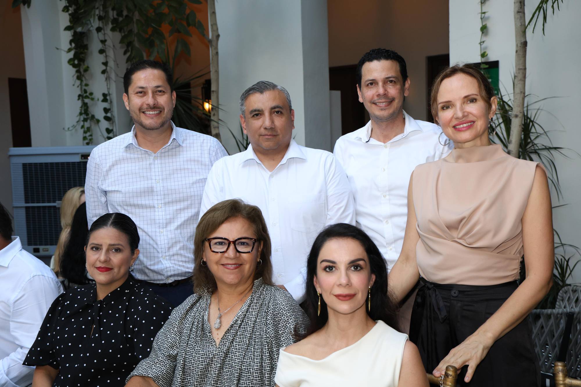 $!Daniel Quintero, Agustín Bravo, Abraham Brito, Silwya Patatin, Narda Maldonado, Norma Bañuelos y Lorena Dosal.