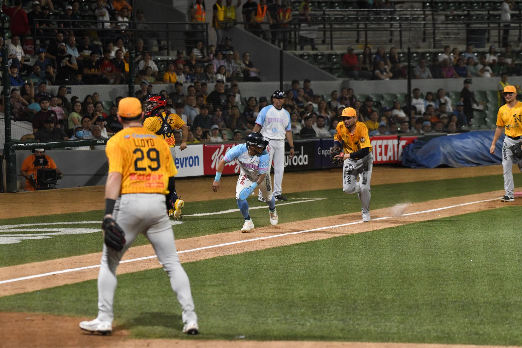 $!Algodoneros cuaja rally en la sexta y le quita lo invicto a Mayos