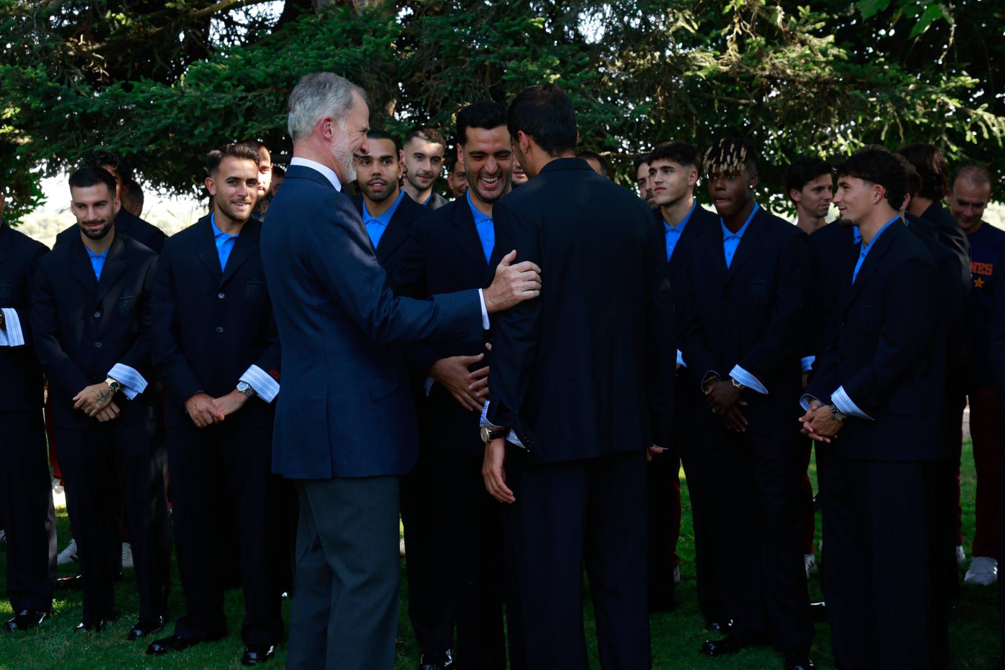 $!Rey Felipe VI felicita a jugadores de España a su llegada a Madrid