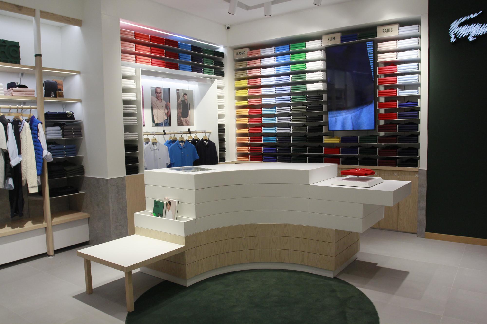 $!Reabre tienda Lacoste sus puertas en Culiacán