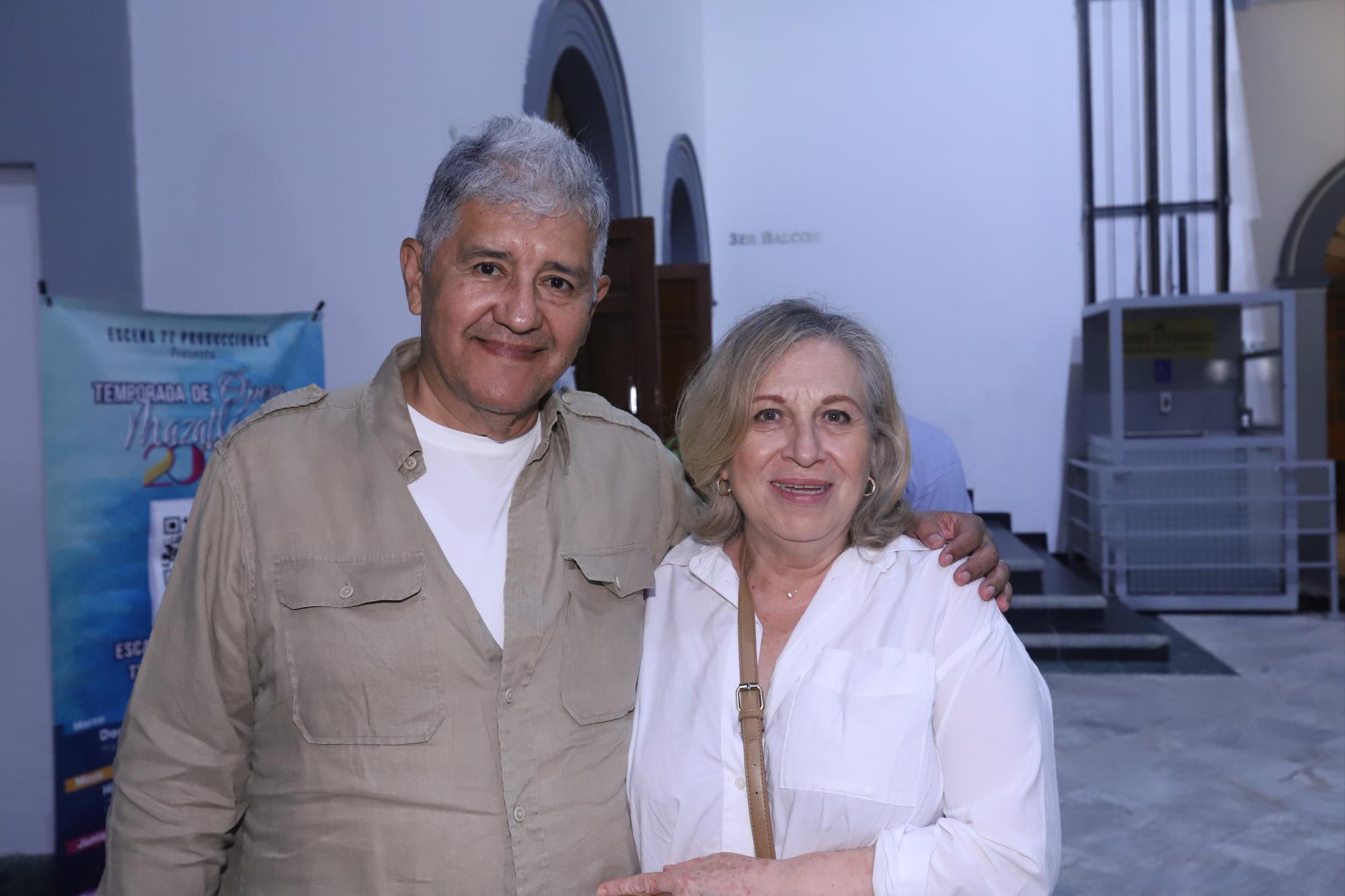 $!Sergio Martínez y María Eugenia Limón.